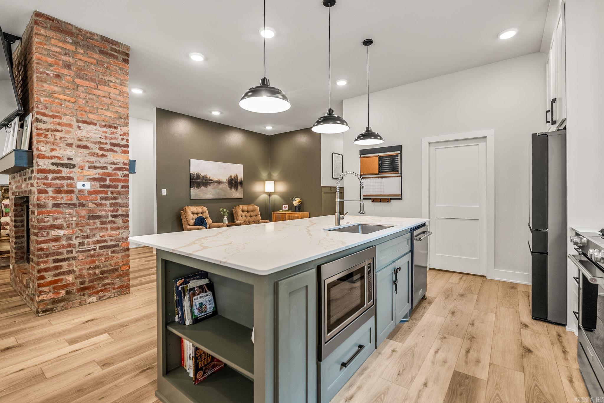 EAGLE RIDGE ESTATES - Residential