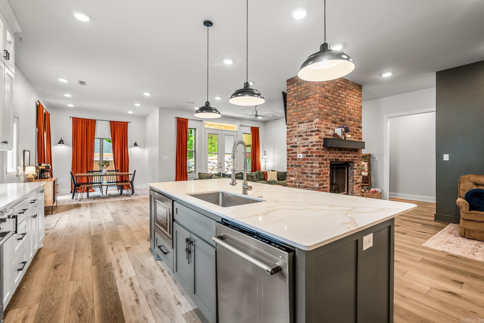EAGLE RIDGE ESTATES - Residential