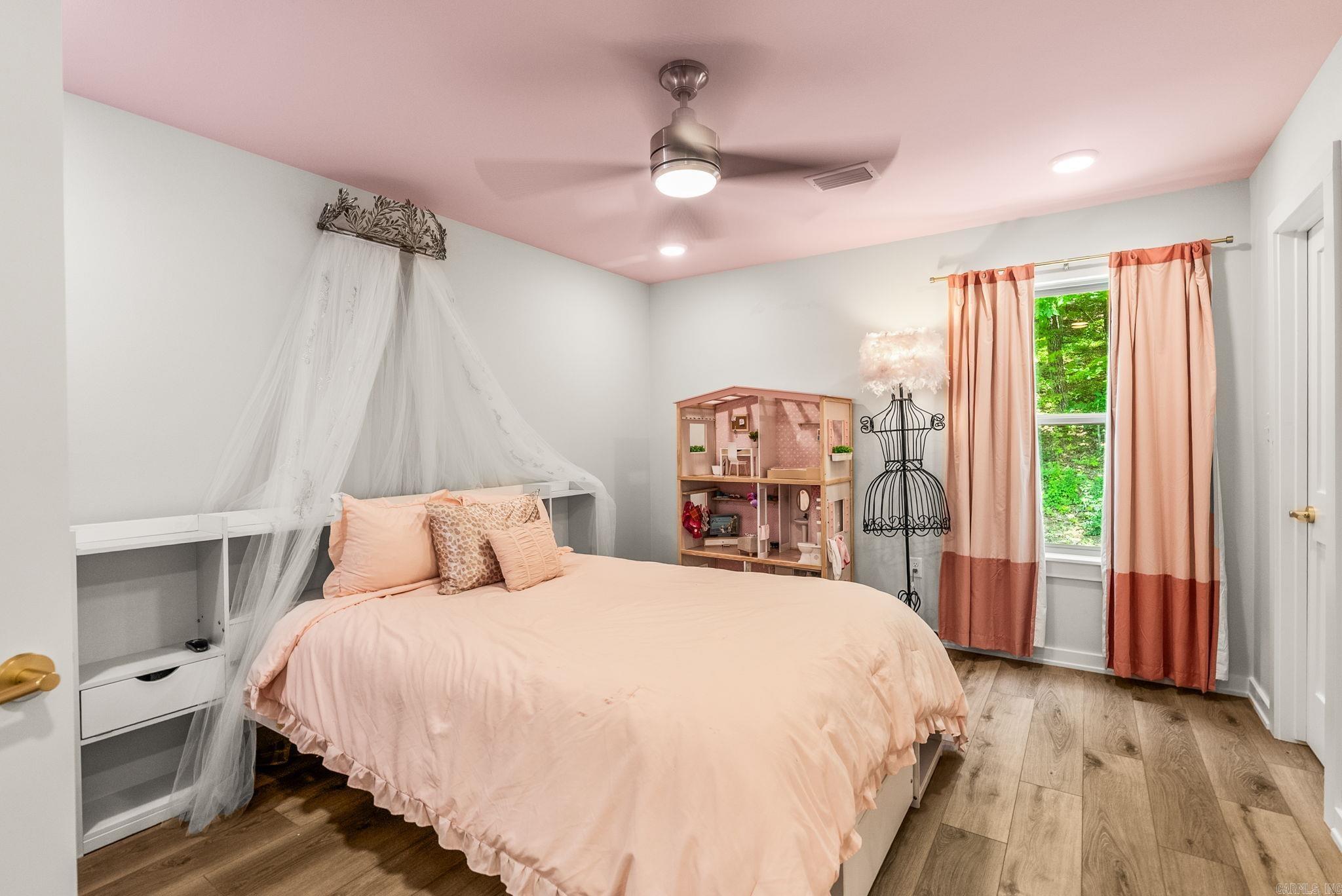 EAGLE RIDGE ESTATES - Residential