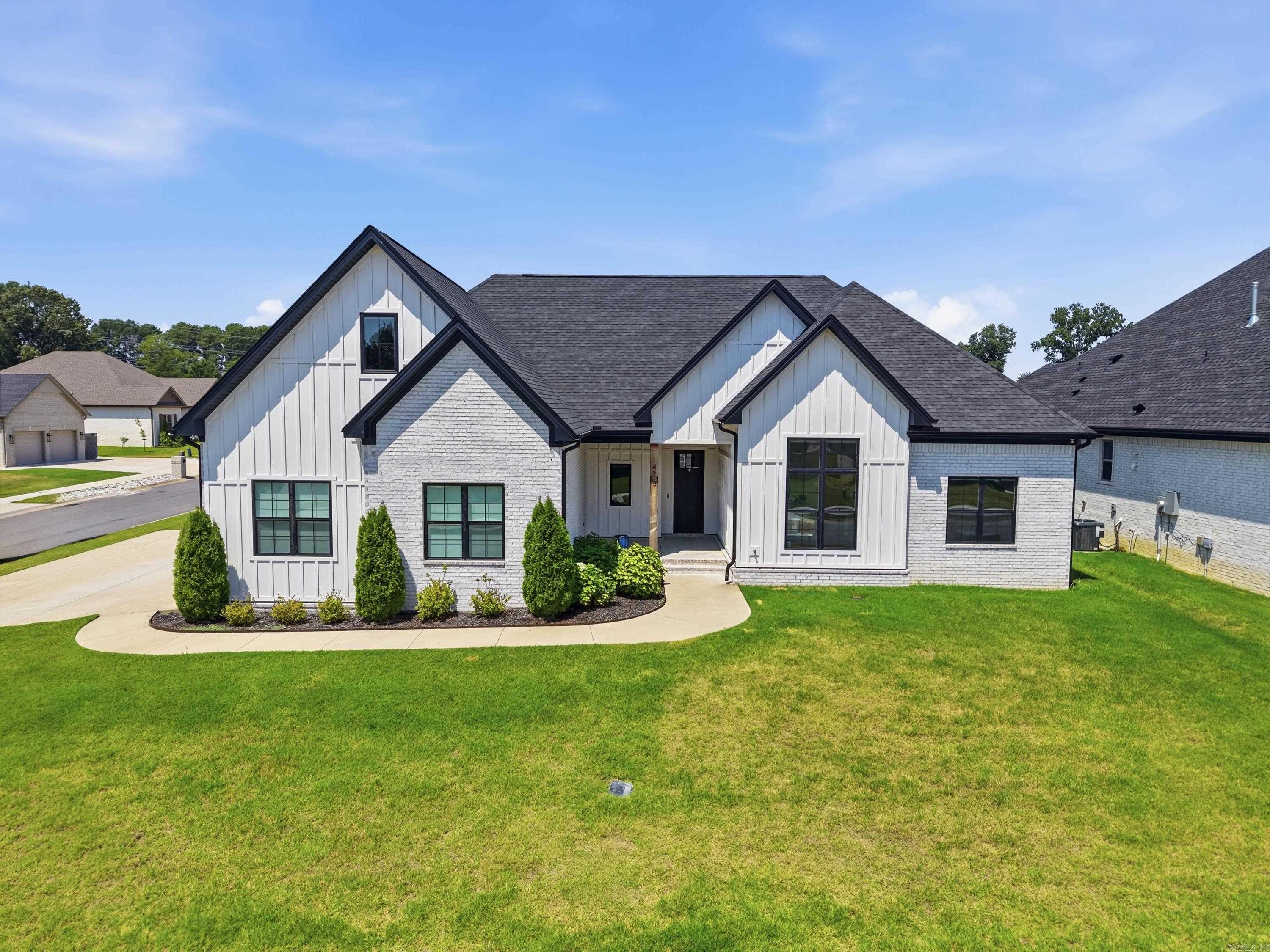 IVY PLACE - Residential