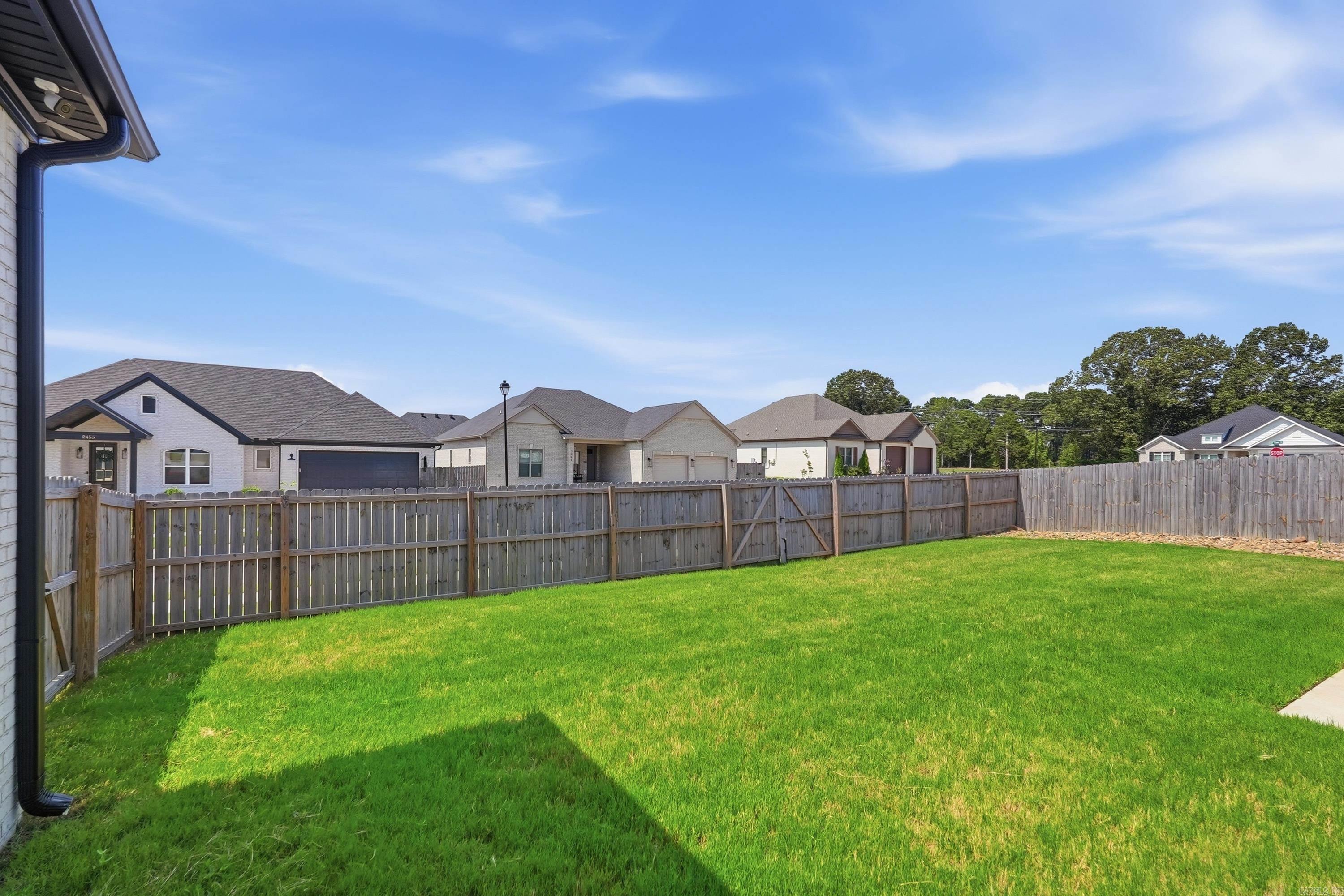 IVY PLACE - Residential