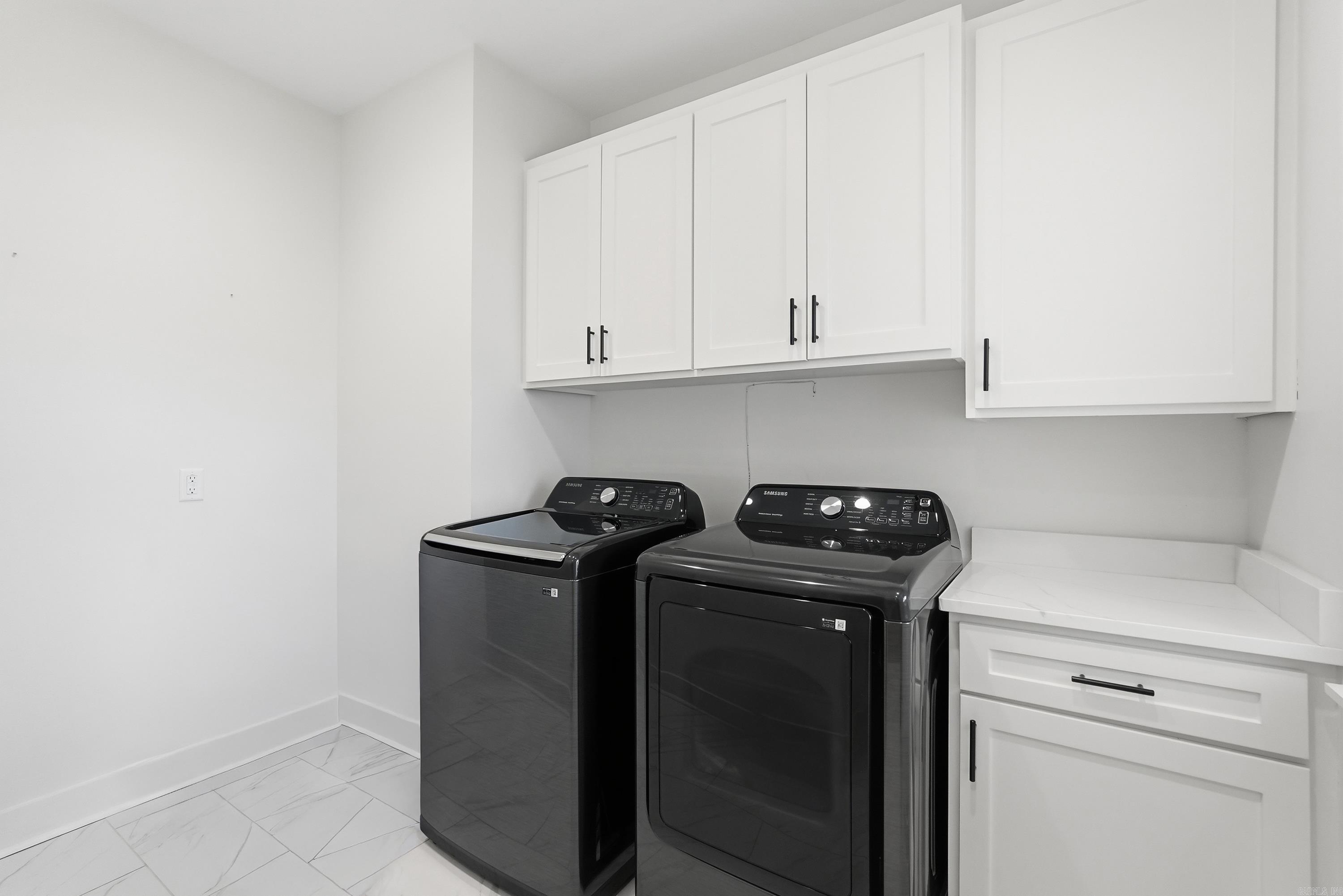 IVY PLACE - Residential
