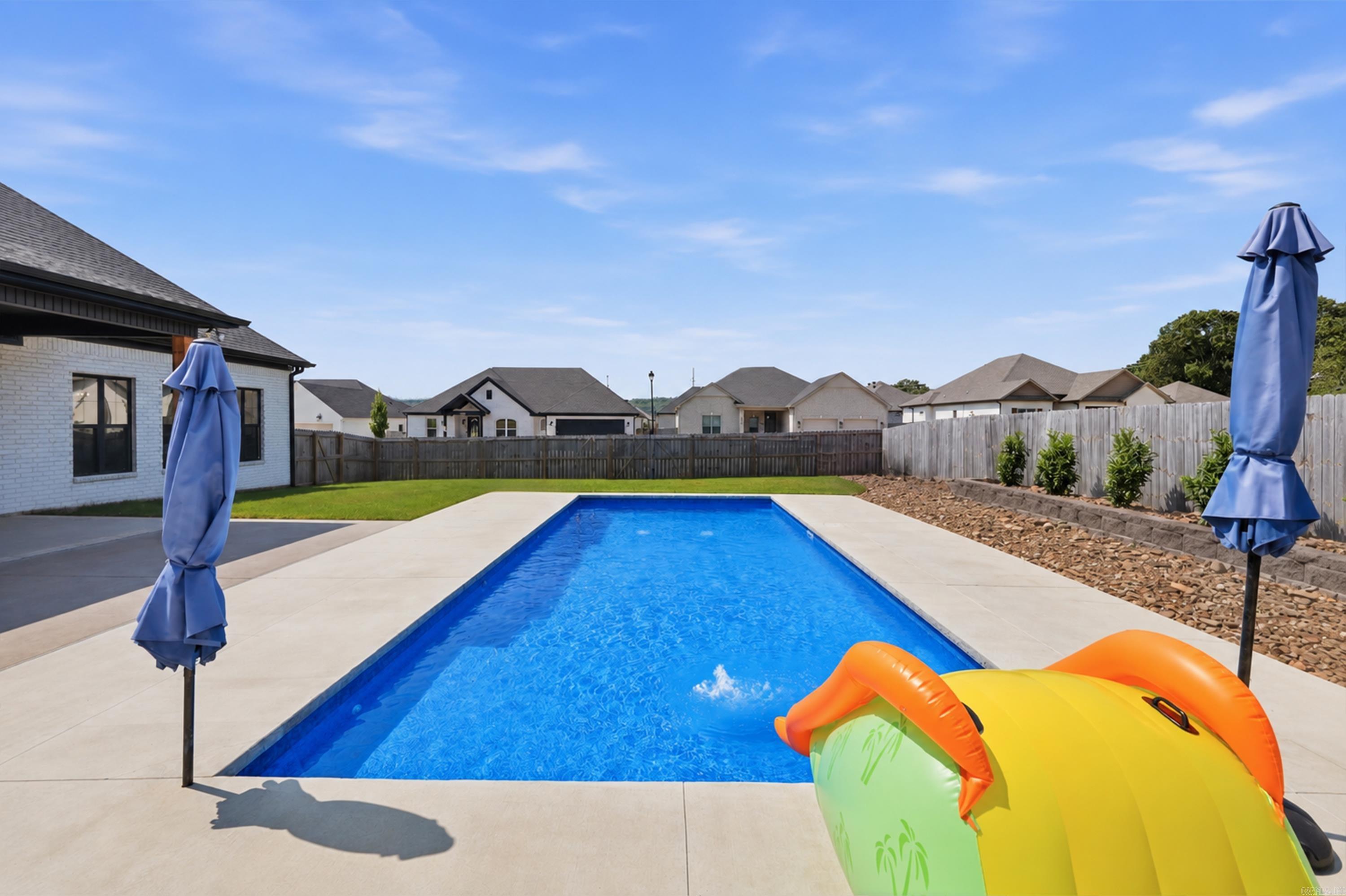 IVY PLACE - Residential