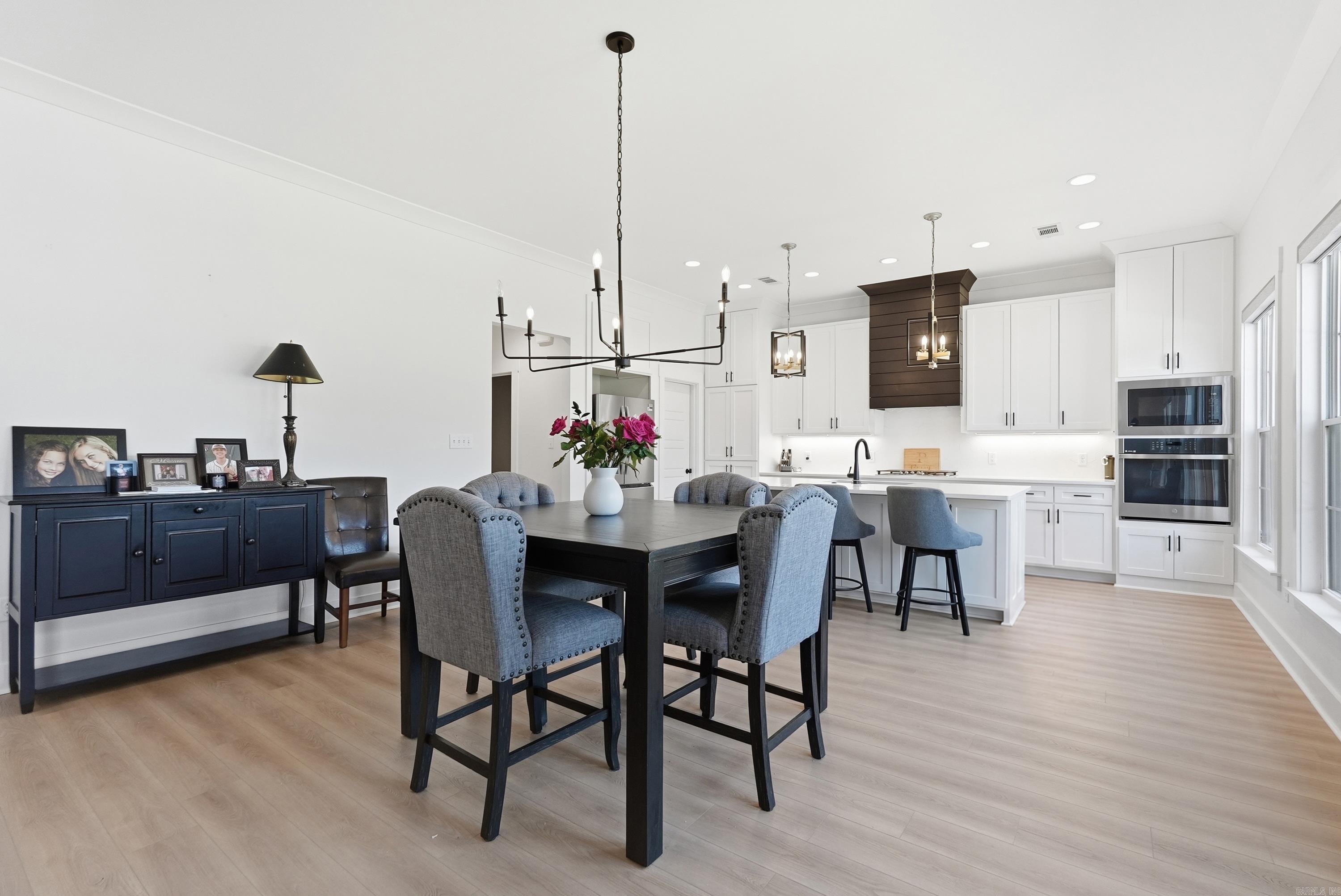 IVY PLACE - Residential