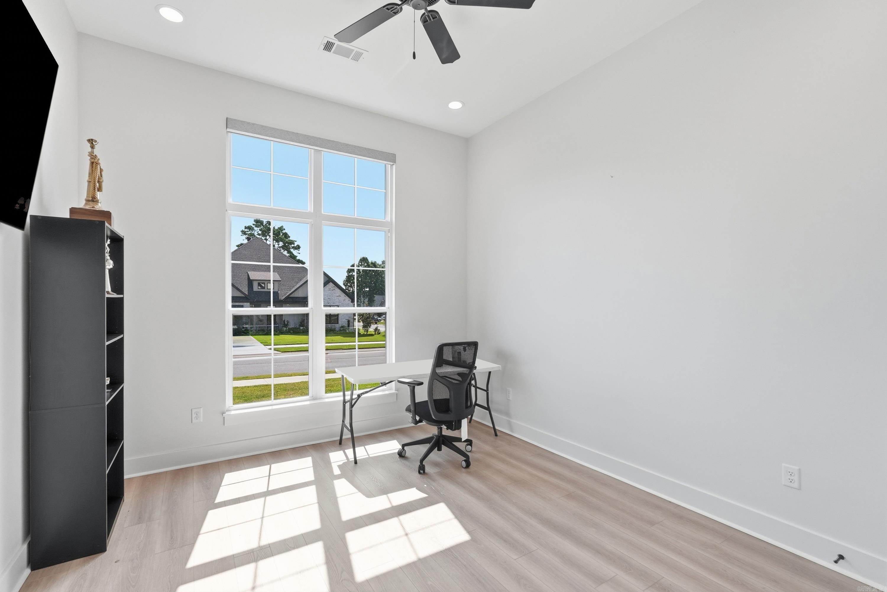 IVY PLACE - Residential