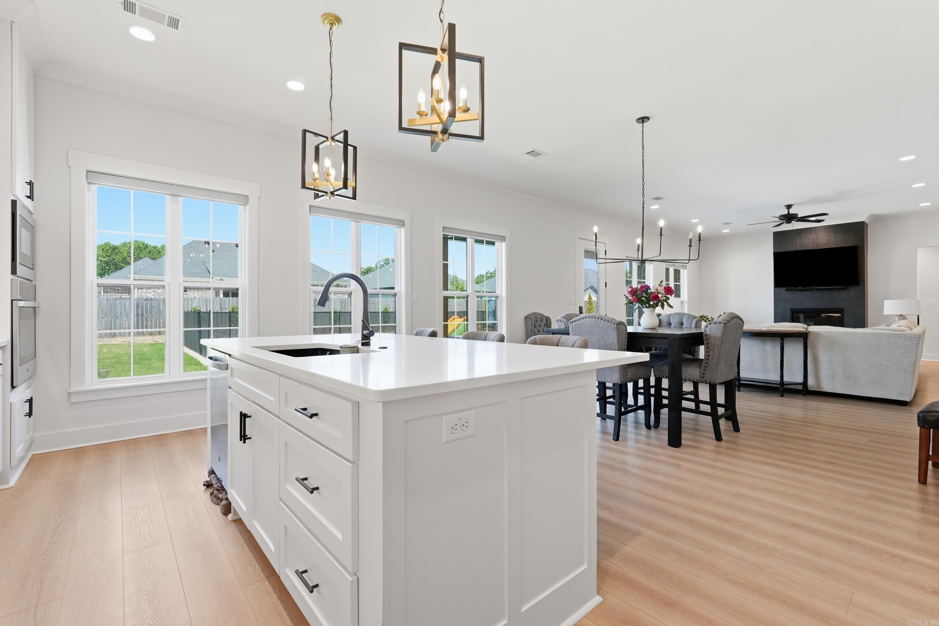 IVY PLACE - Residential