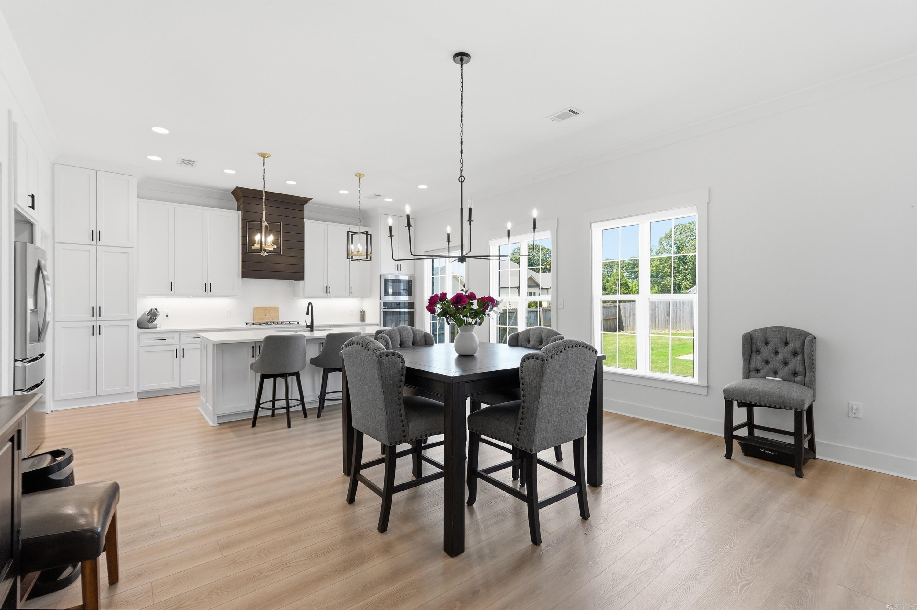 IVY PLACE - Residential