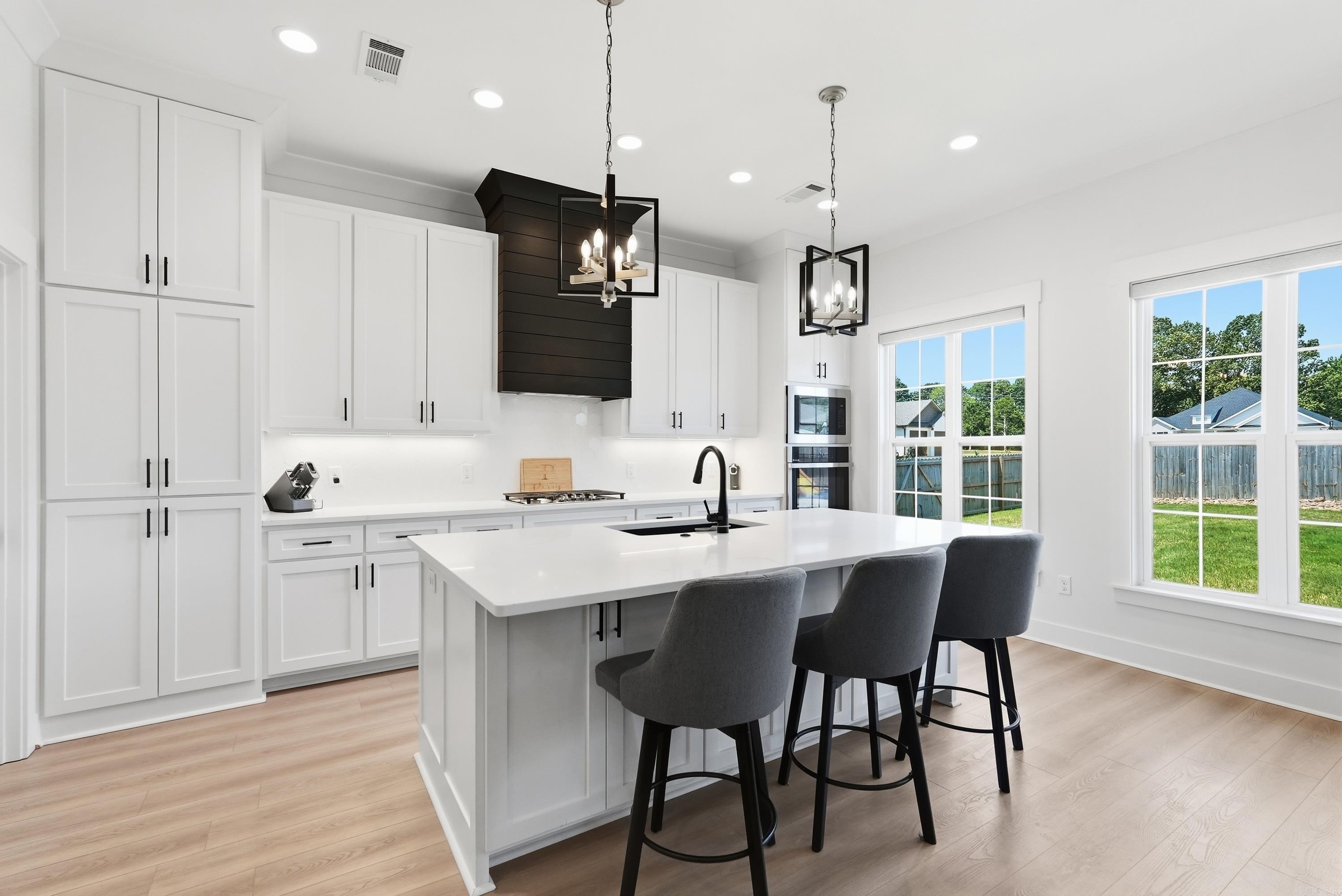 IVY PLACE - Residential