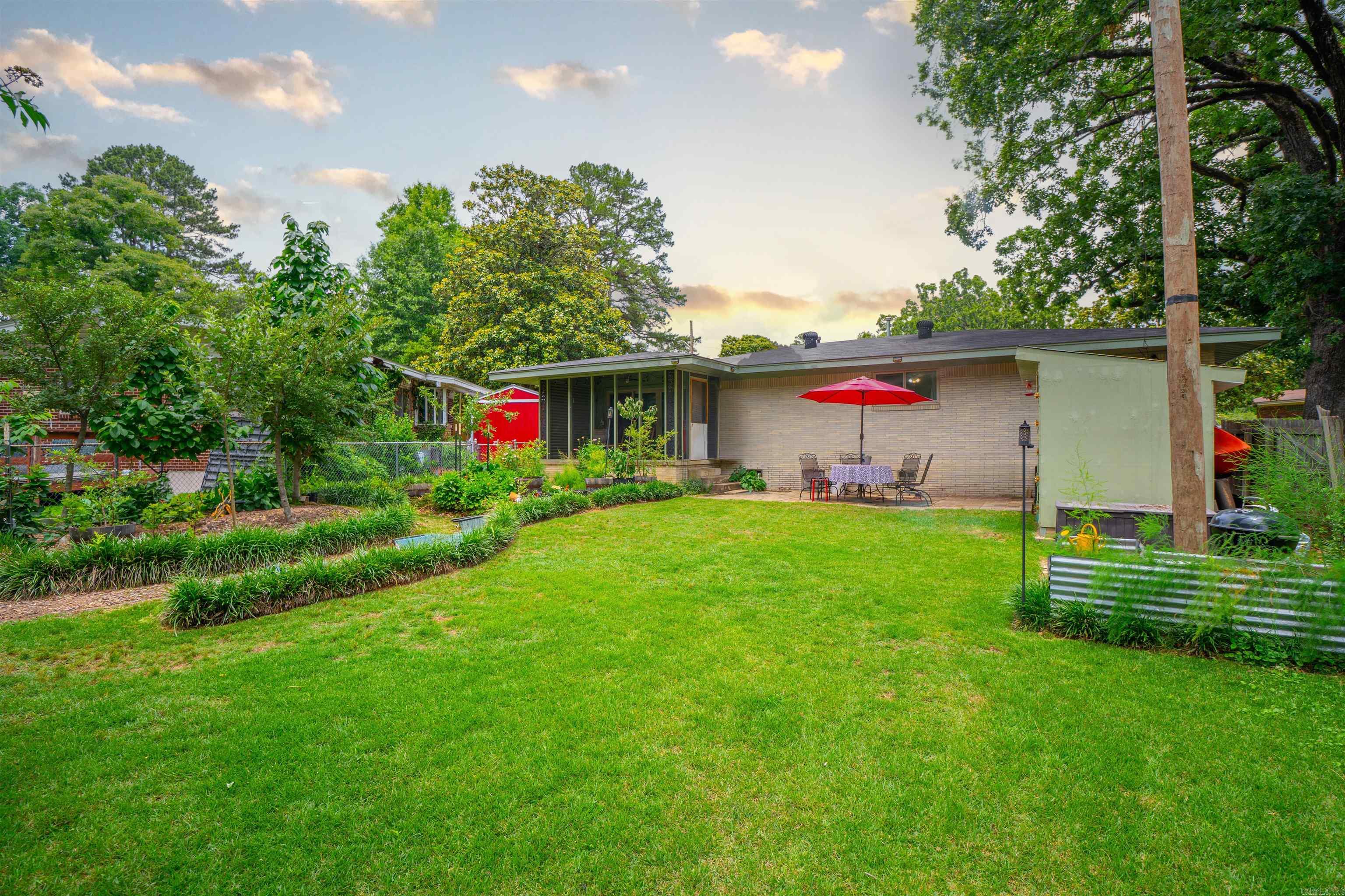 BROADMOOR ADD - Residential