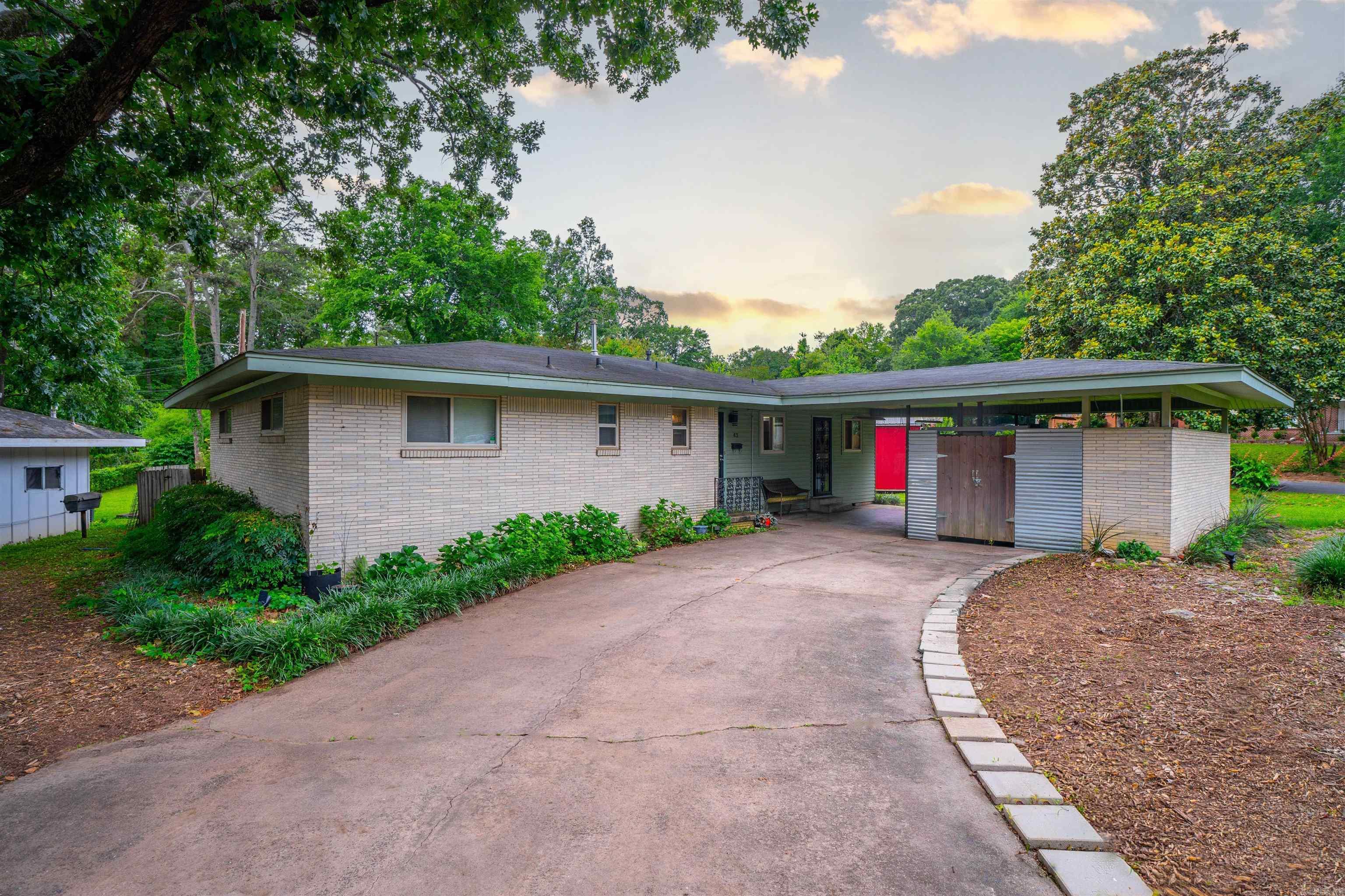 BROADMOOR ADD - Residential