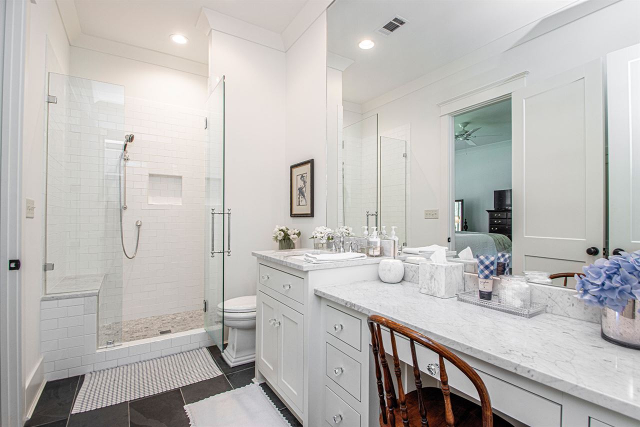 CHENAL VALLEY HALLEN COURT - Residential