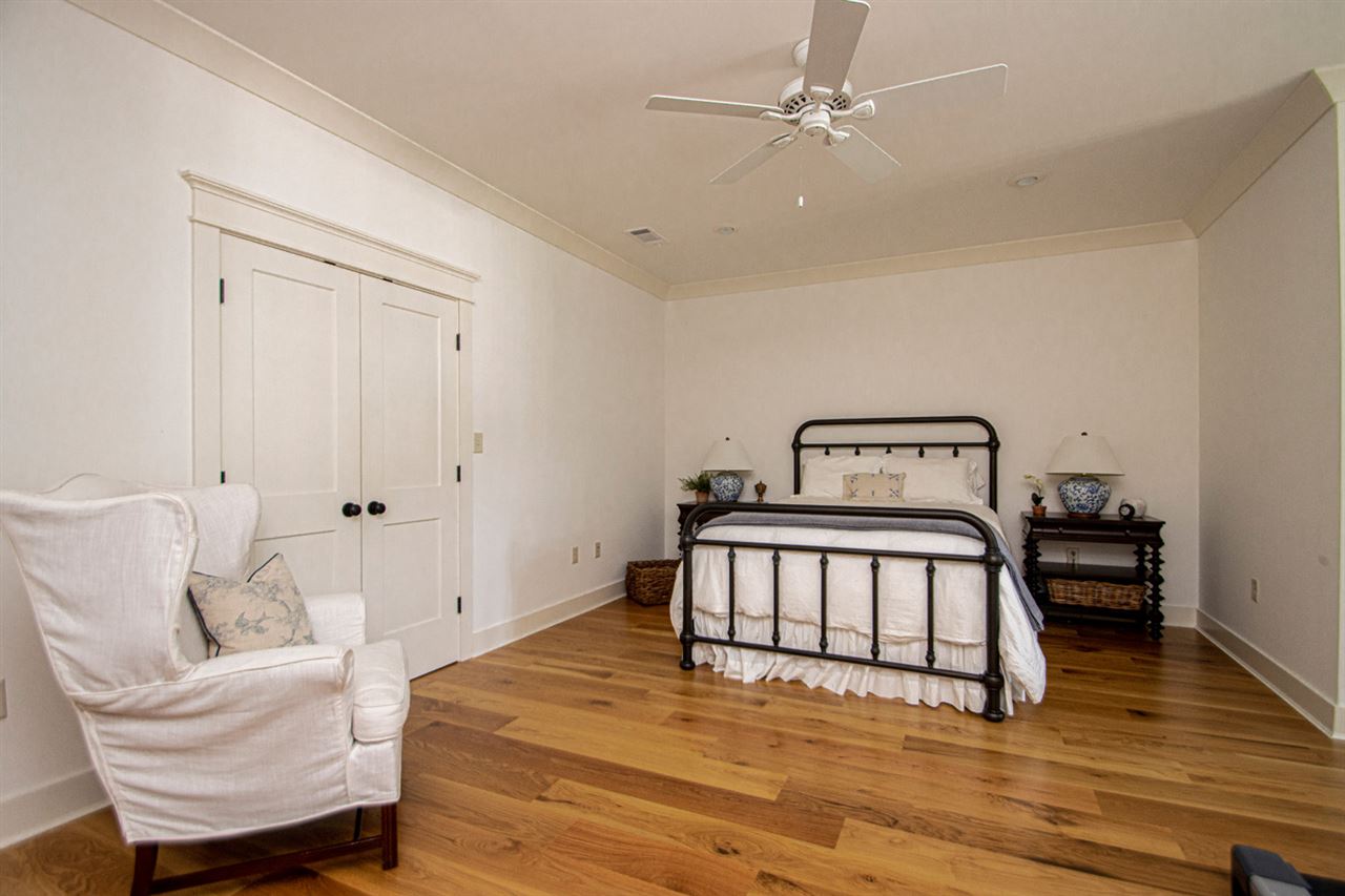 CHENAL VALLEY HALLEN COURT - Residential
