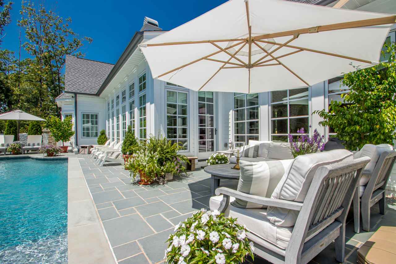 CHENAL VALLEY HALLEN COURT - Residential