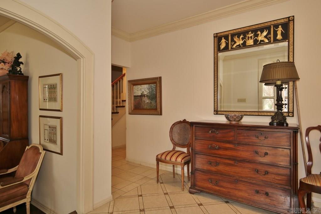COUNTRY CLUB HGTS - Residential
