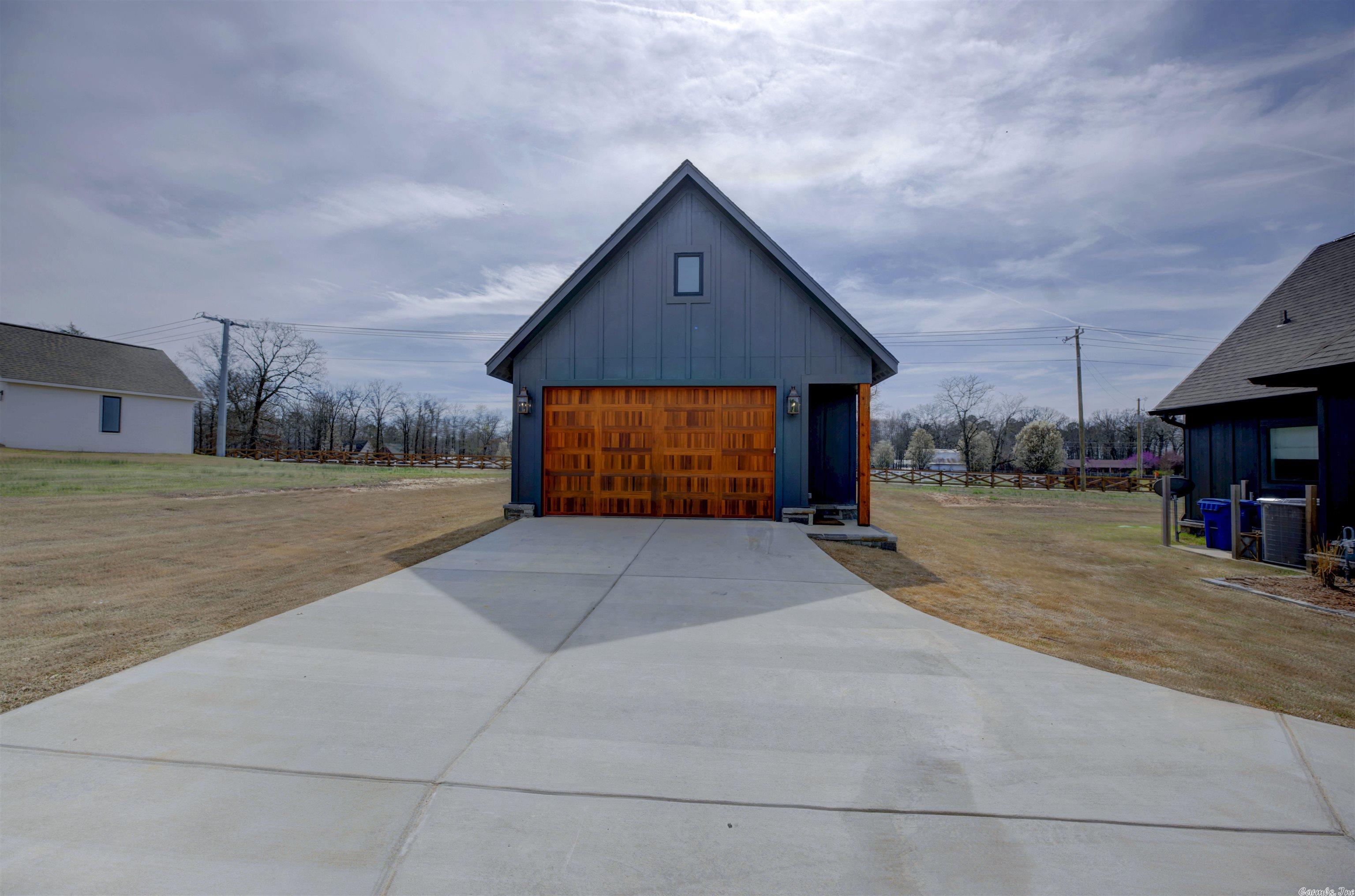 THE STABLES - Residential