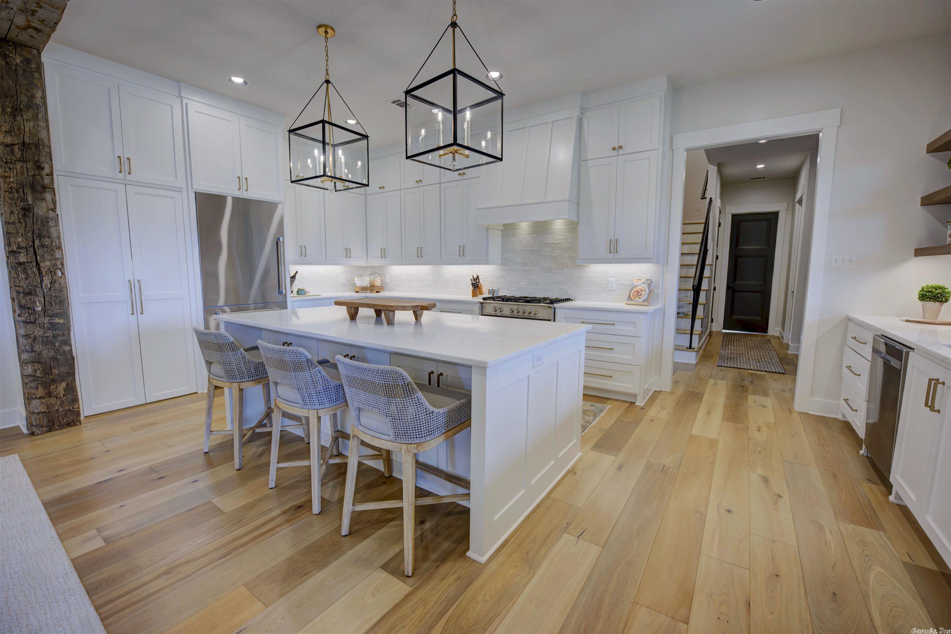 THE STABLES - Residential
