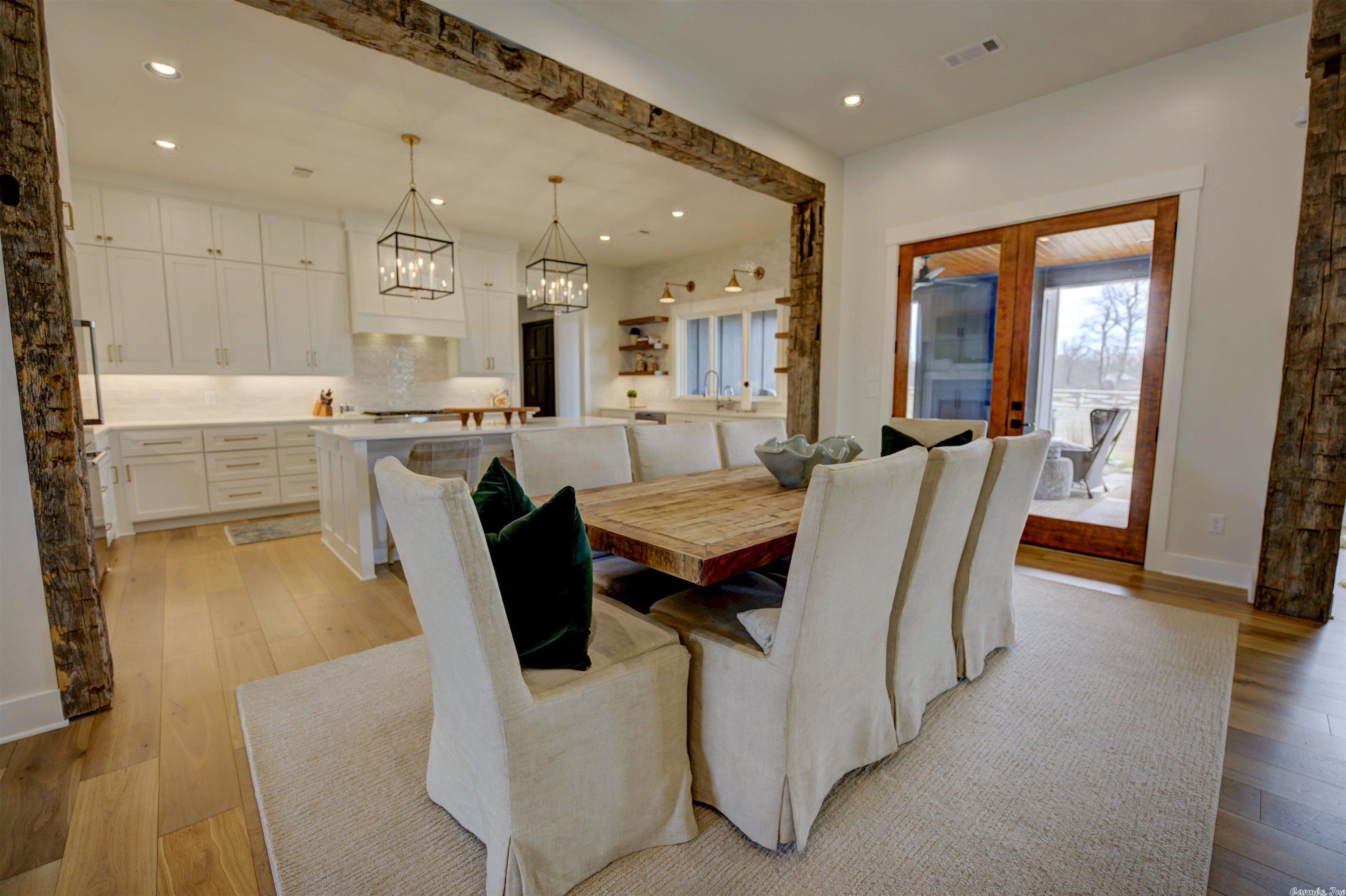 THE STABLES - Residential