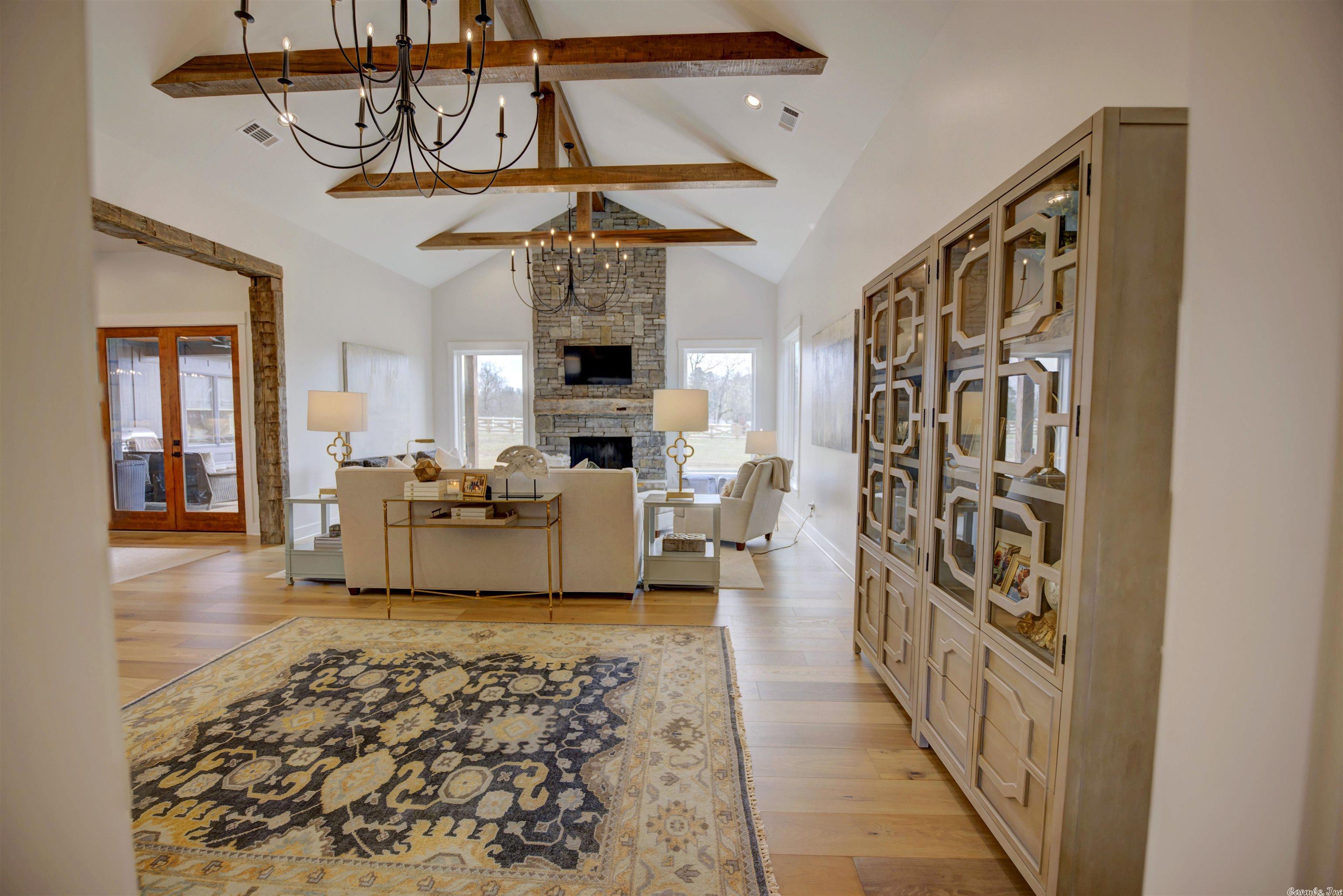 THE STABLES - Residential