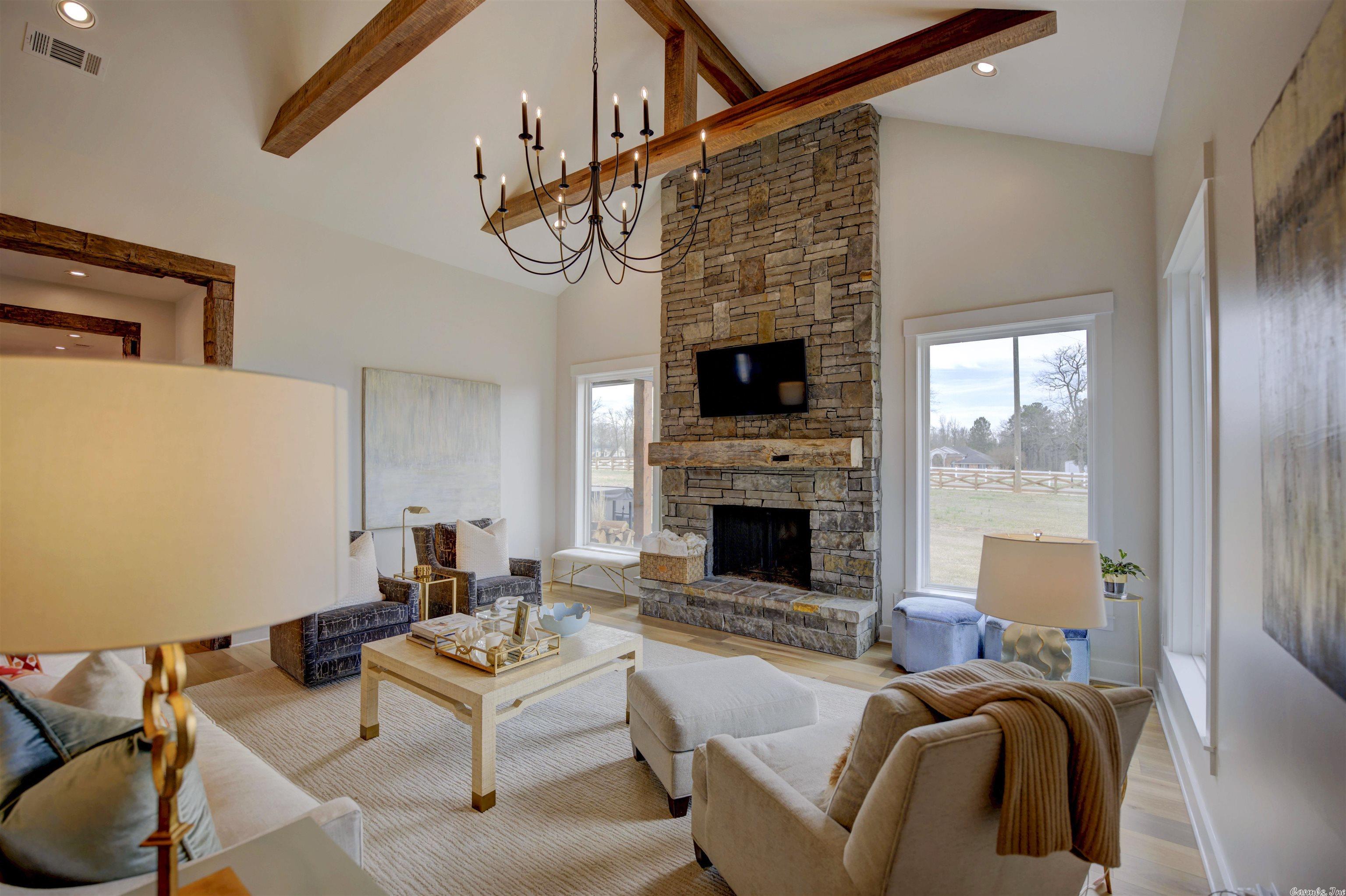 THE STABLES - Residential
