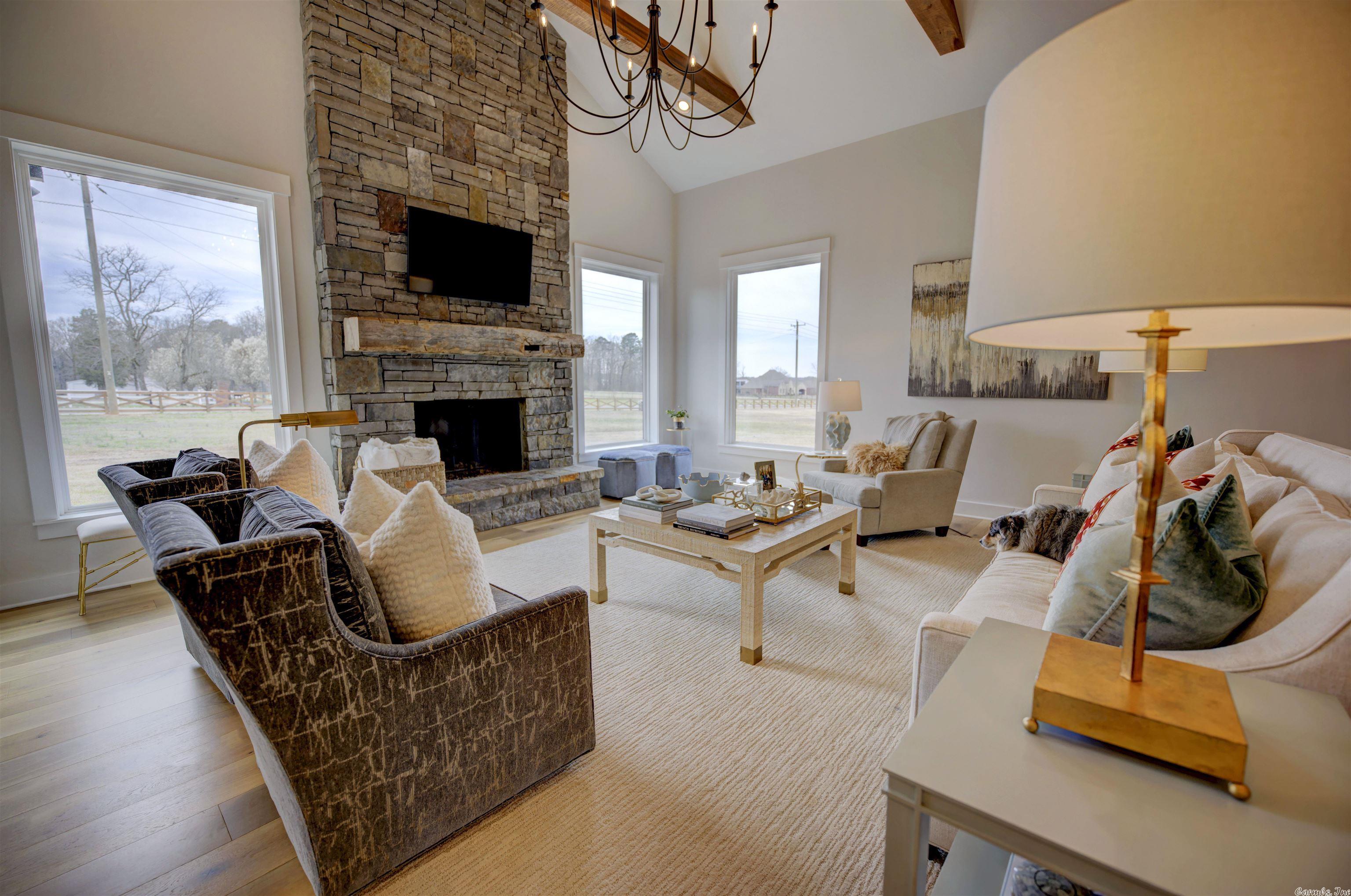 THE STABLES - Residential