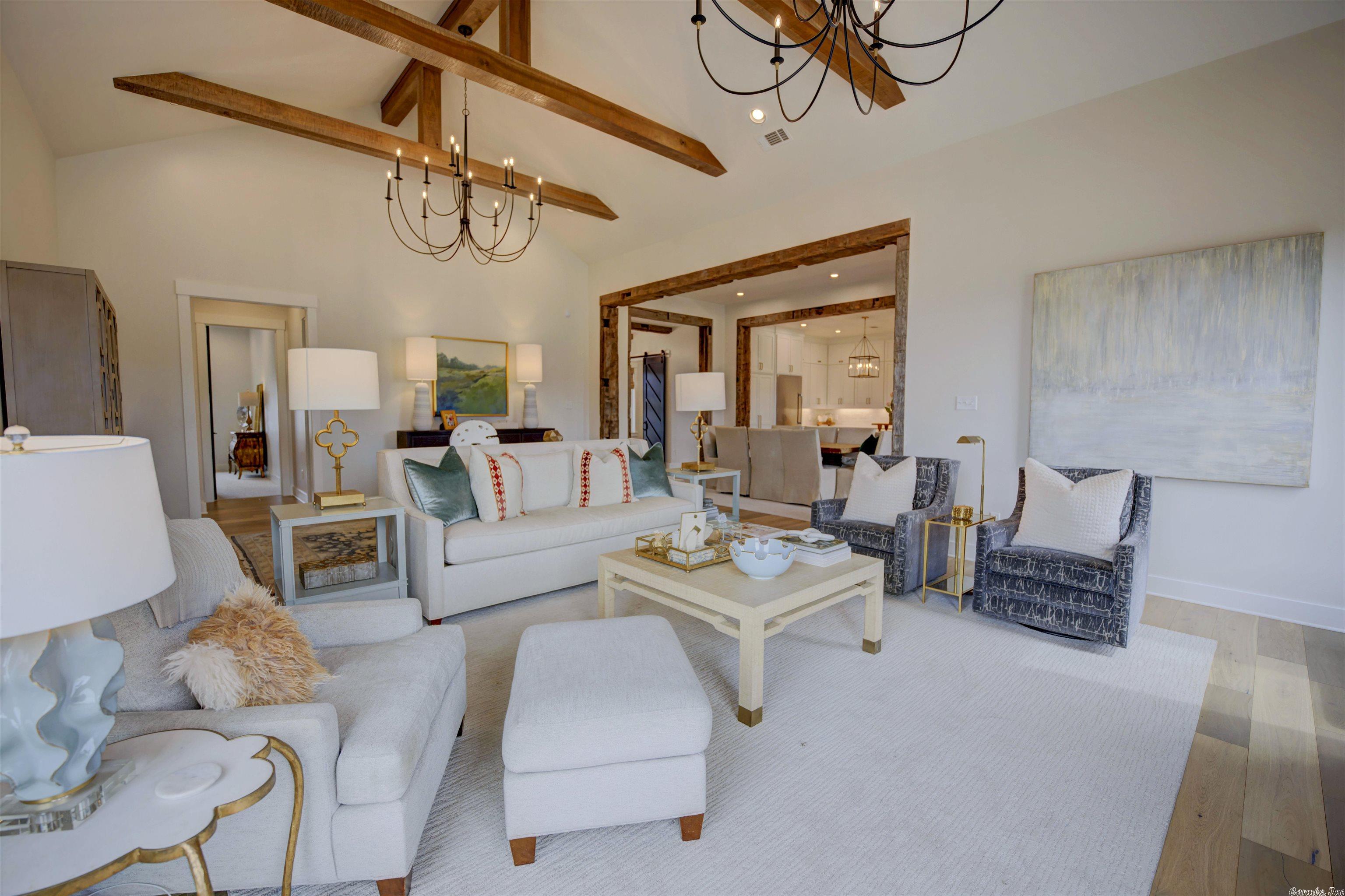 THE STABLES - Residential