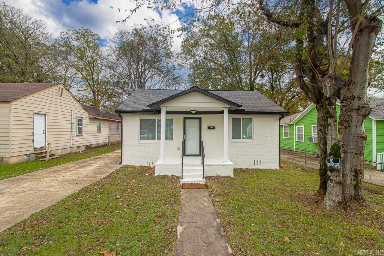 MEADOWBROOK - Residential