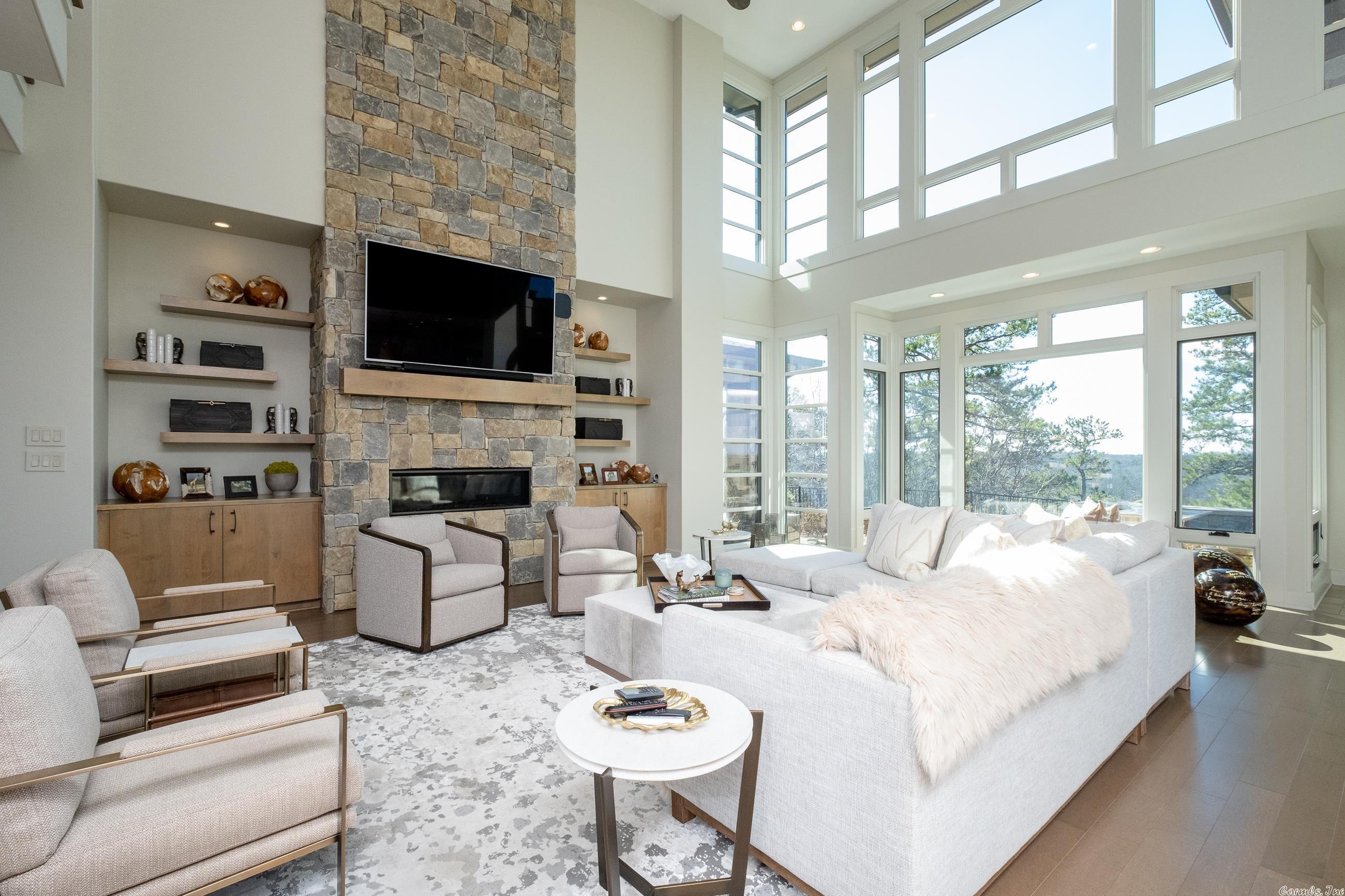 FALCON RIDGE ESTATES - Residential