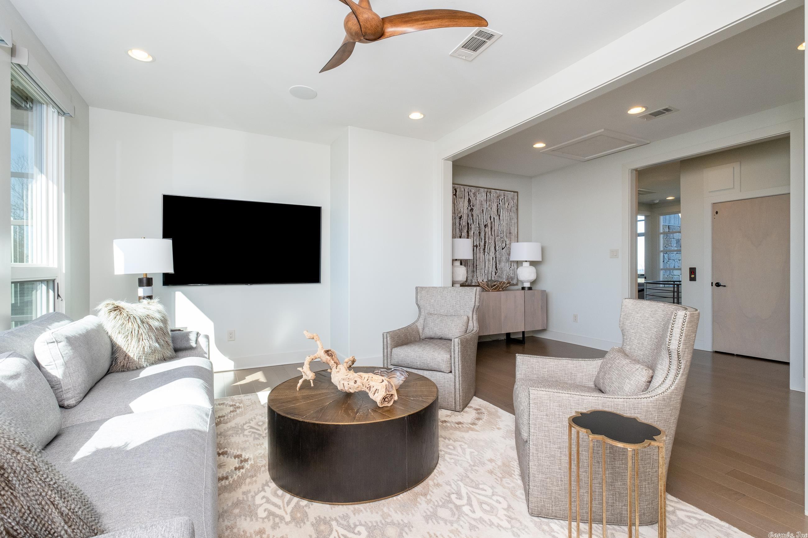 FALCON RIDGE ESTATES - Residential