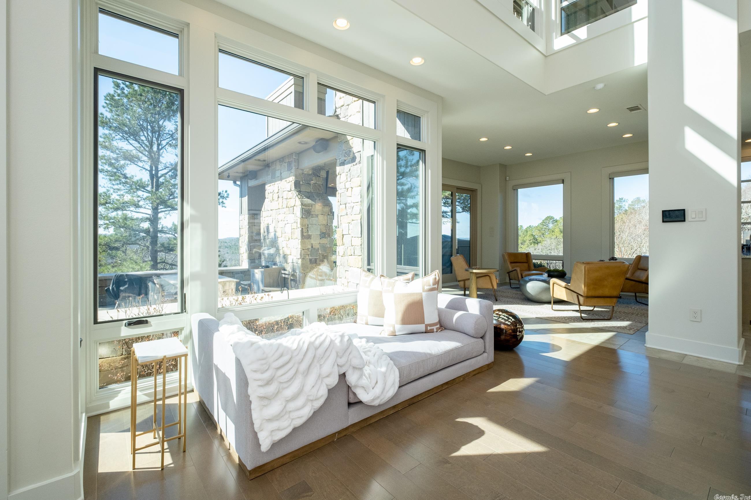 FALCON RIDGE ESTATES - Residential