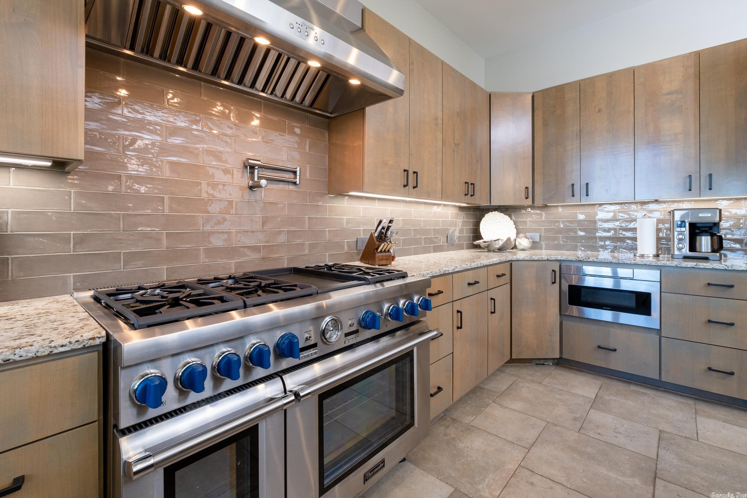 FALCON RIDGE ESTATES - Residential