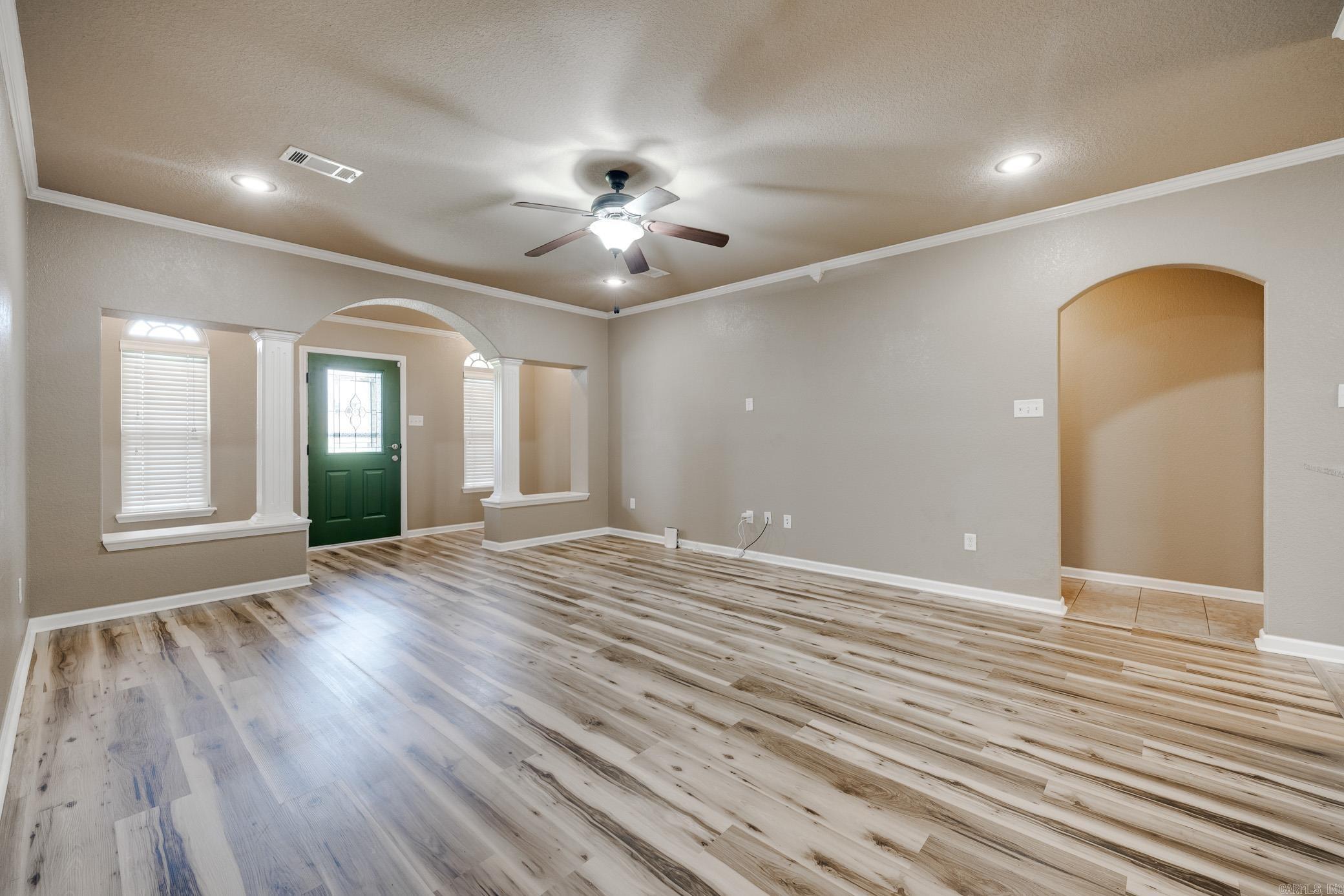 NORTH HILLS - Residential