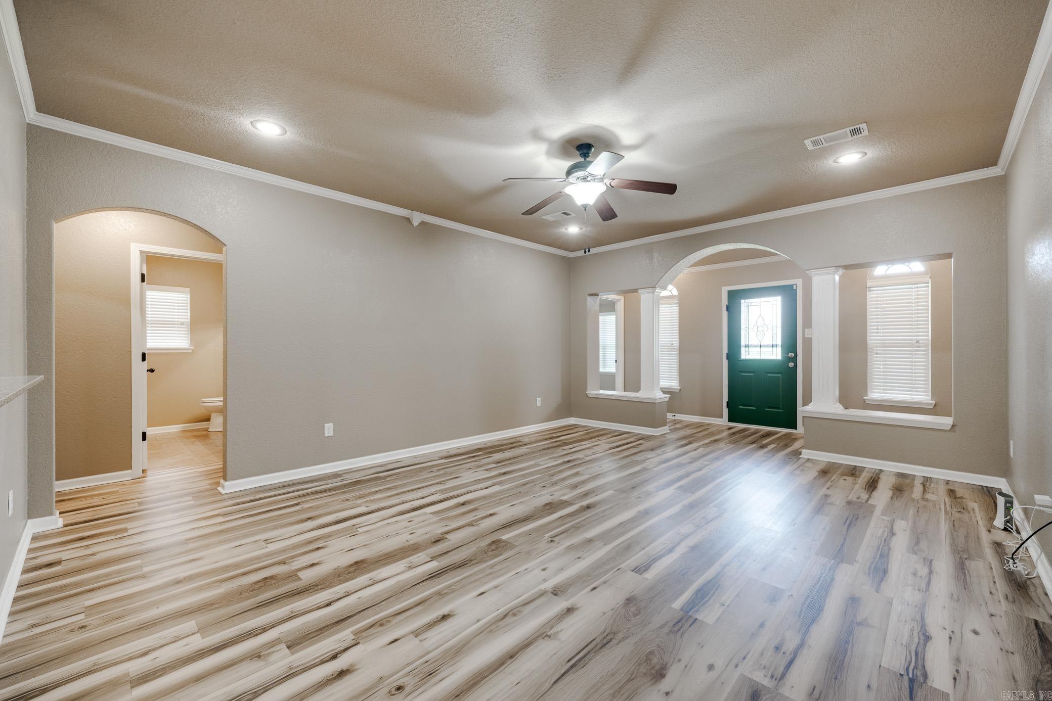 NORTH HILLS - Residential