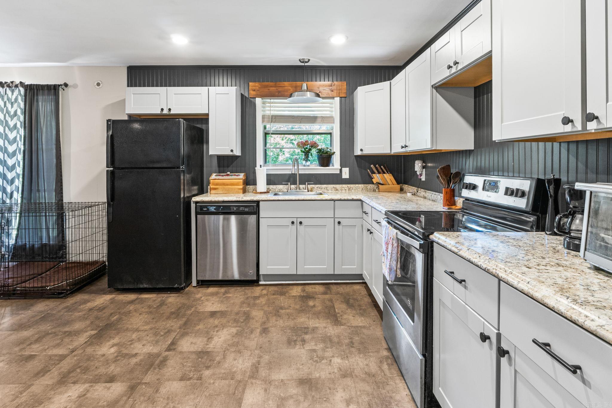 BROADVIEW - Residential