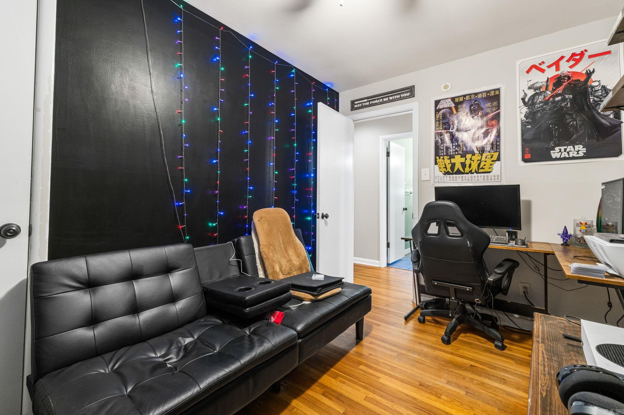 BROADVIEW - Residential