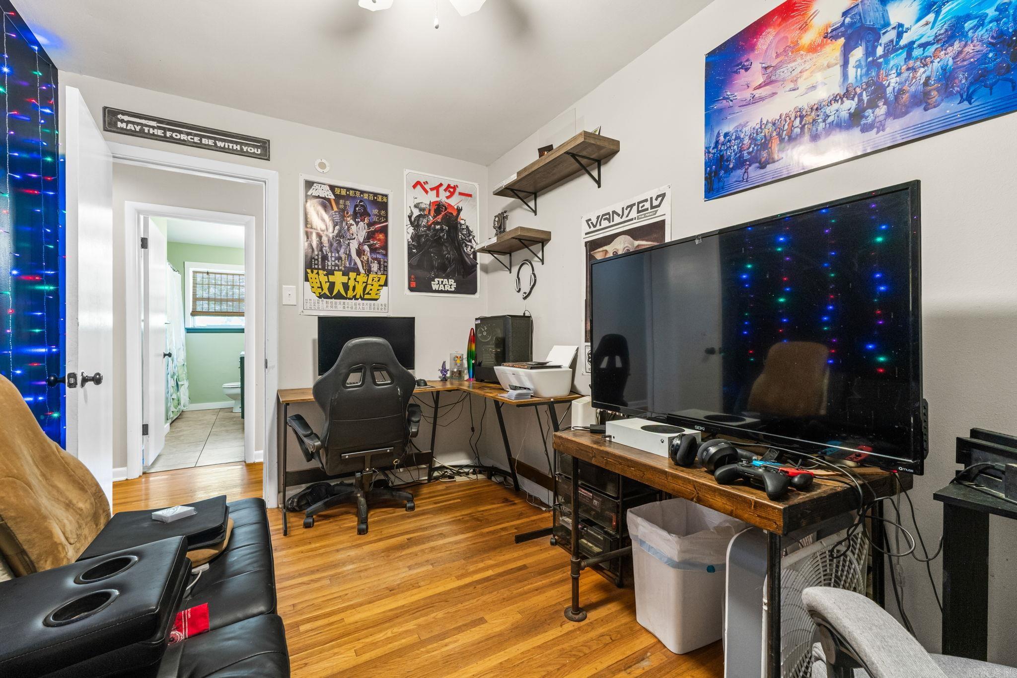 BROADVIEW - Residential