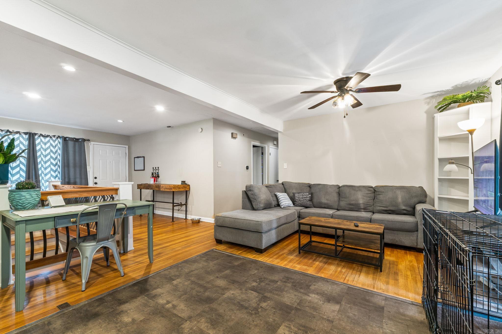 BROADVIEW - Residential