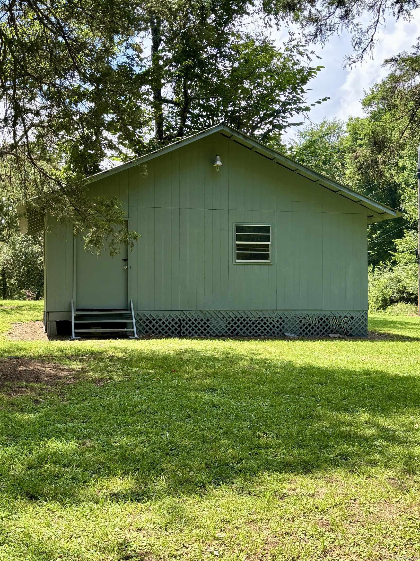 LAKEWOOD ESTATES - Residential