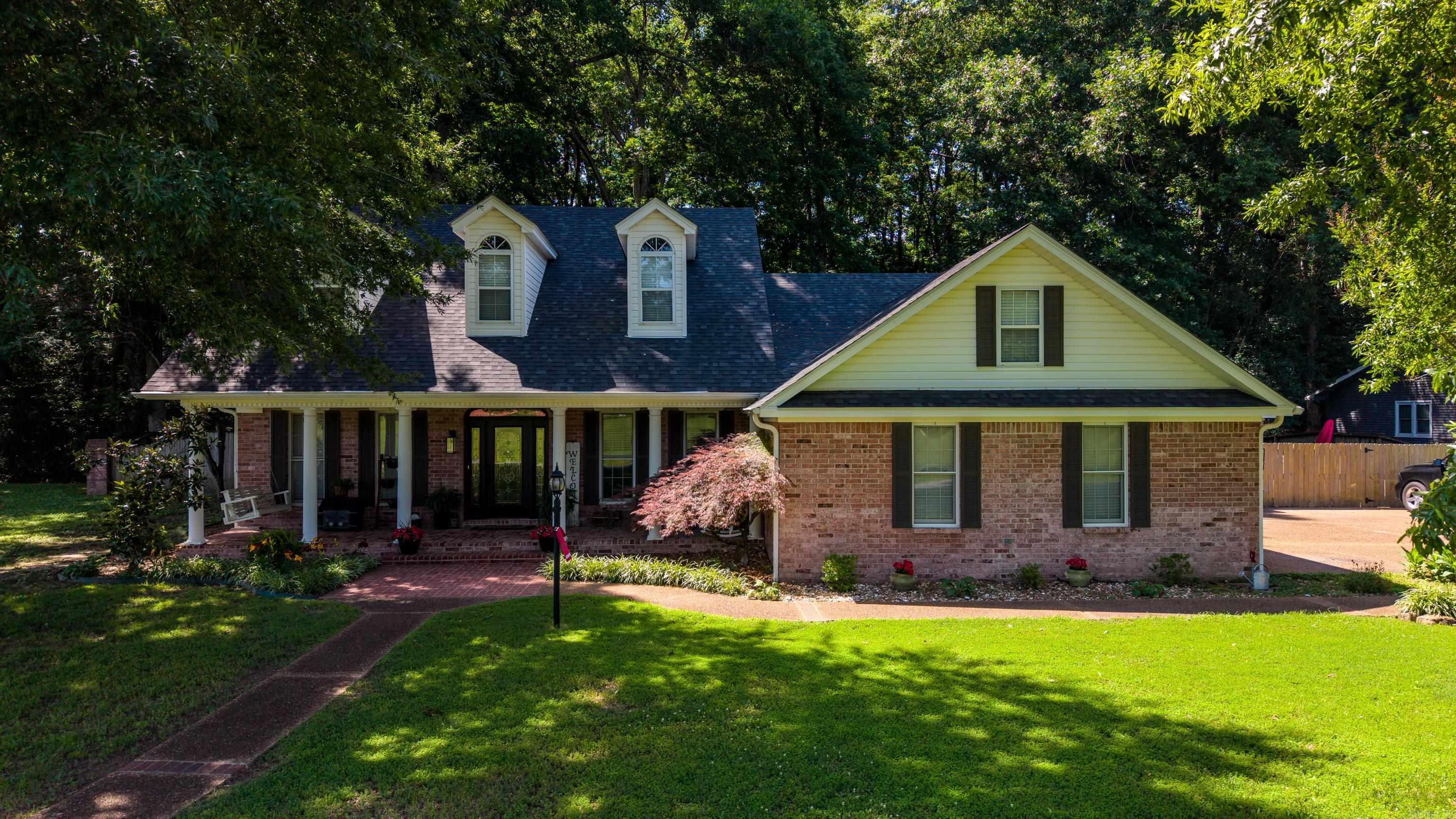 RIVER DRIVE ESTATES - SOUTH - Residential