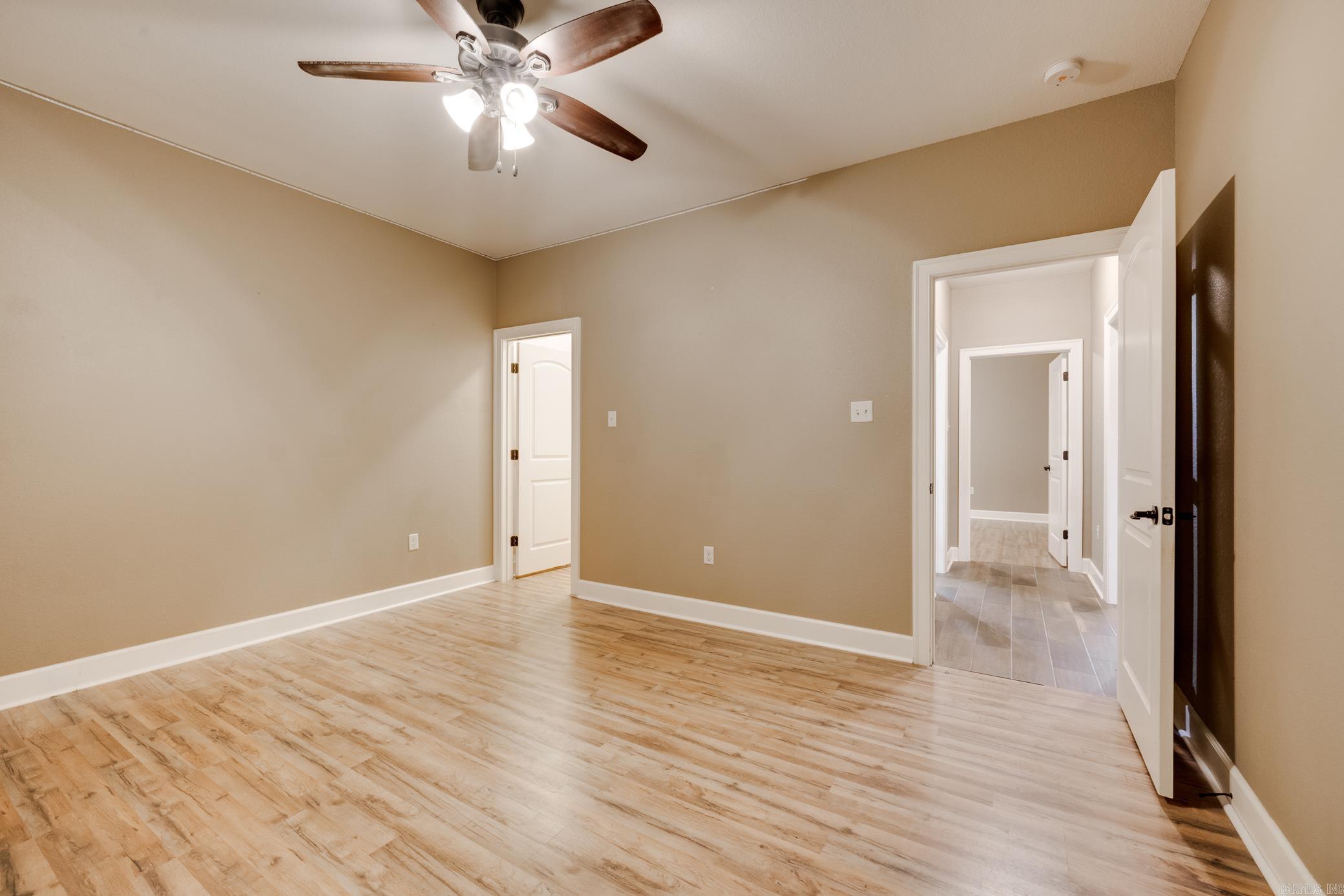 HUNTINGTON ESTATES - Residential