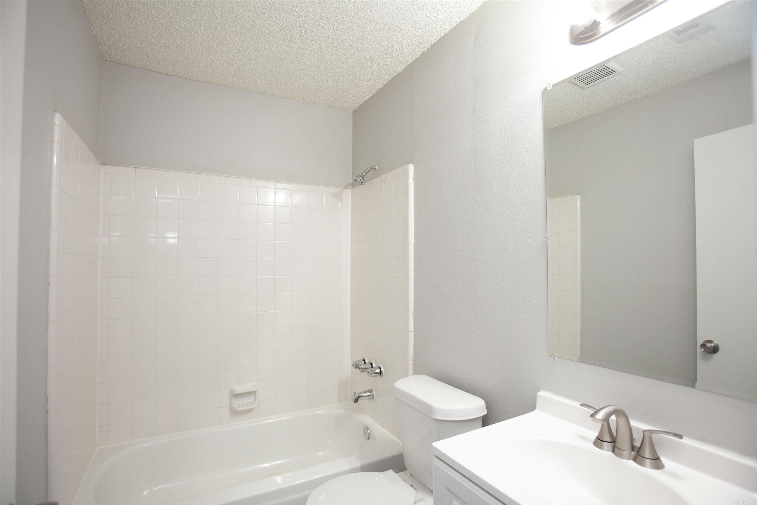 Ratterees - Residential Lease
