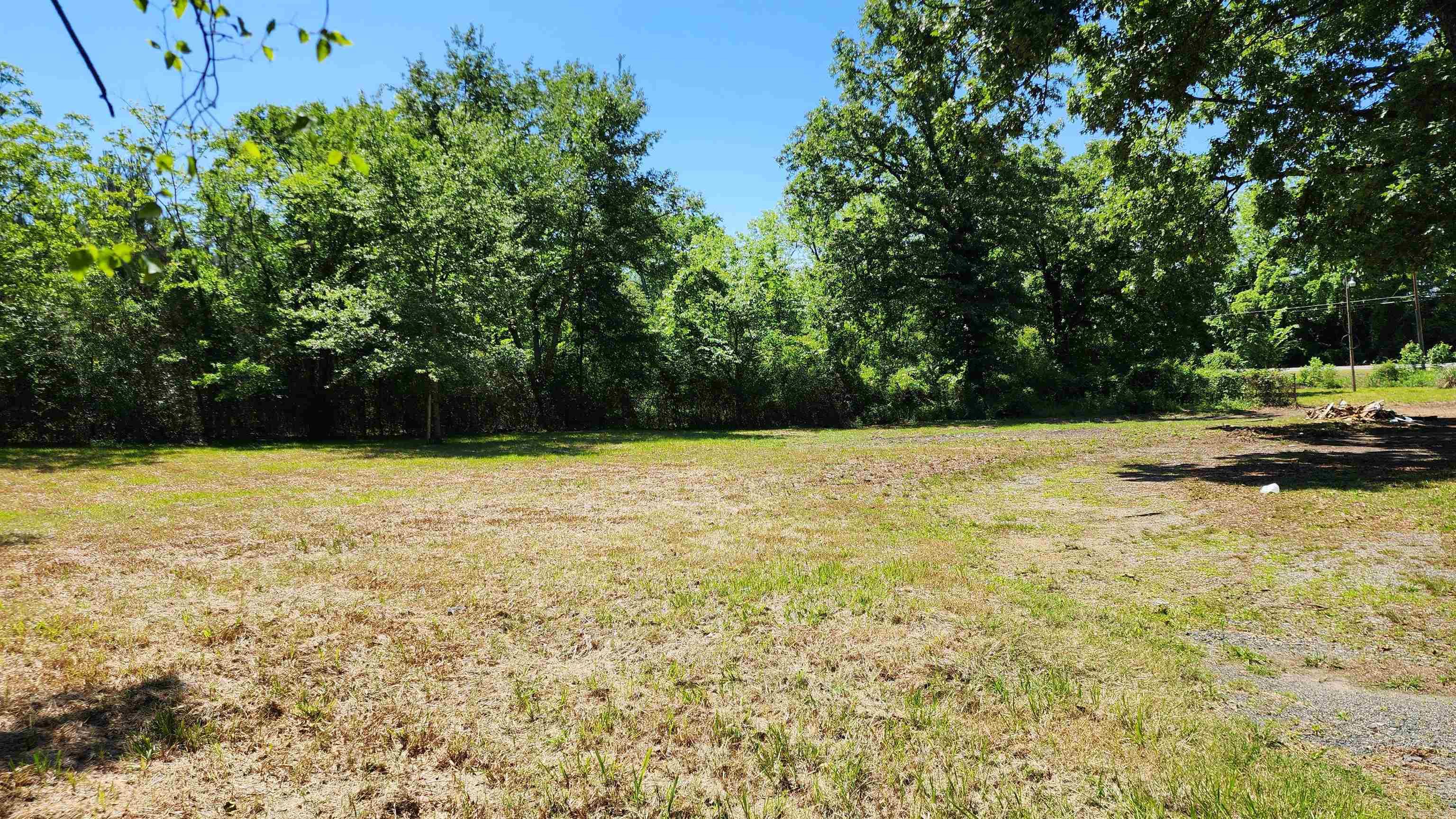 Flat Land with Frontage on MacArthur Drive and Service Road
