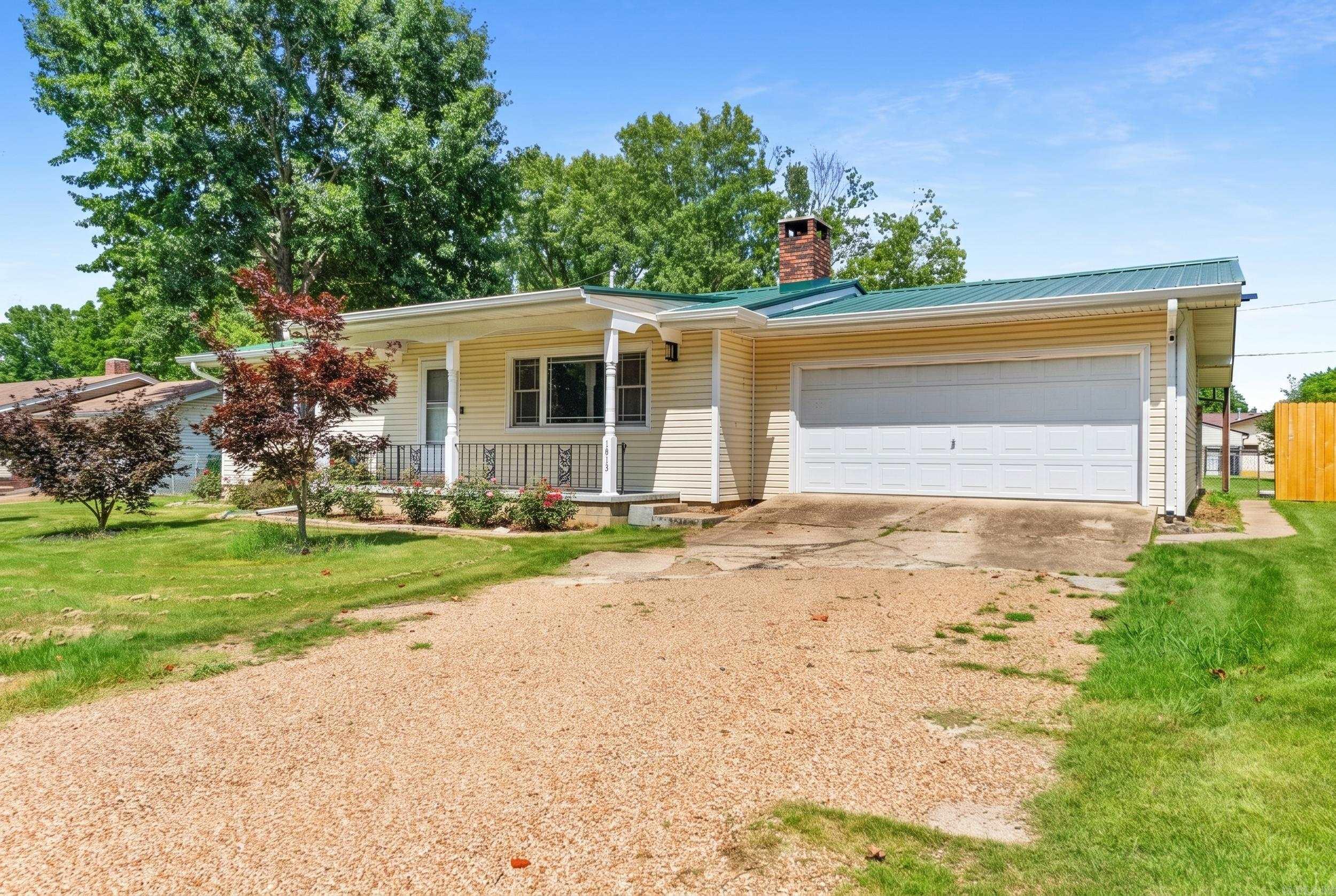 EAST SIDE FEW ACRES - Residential