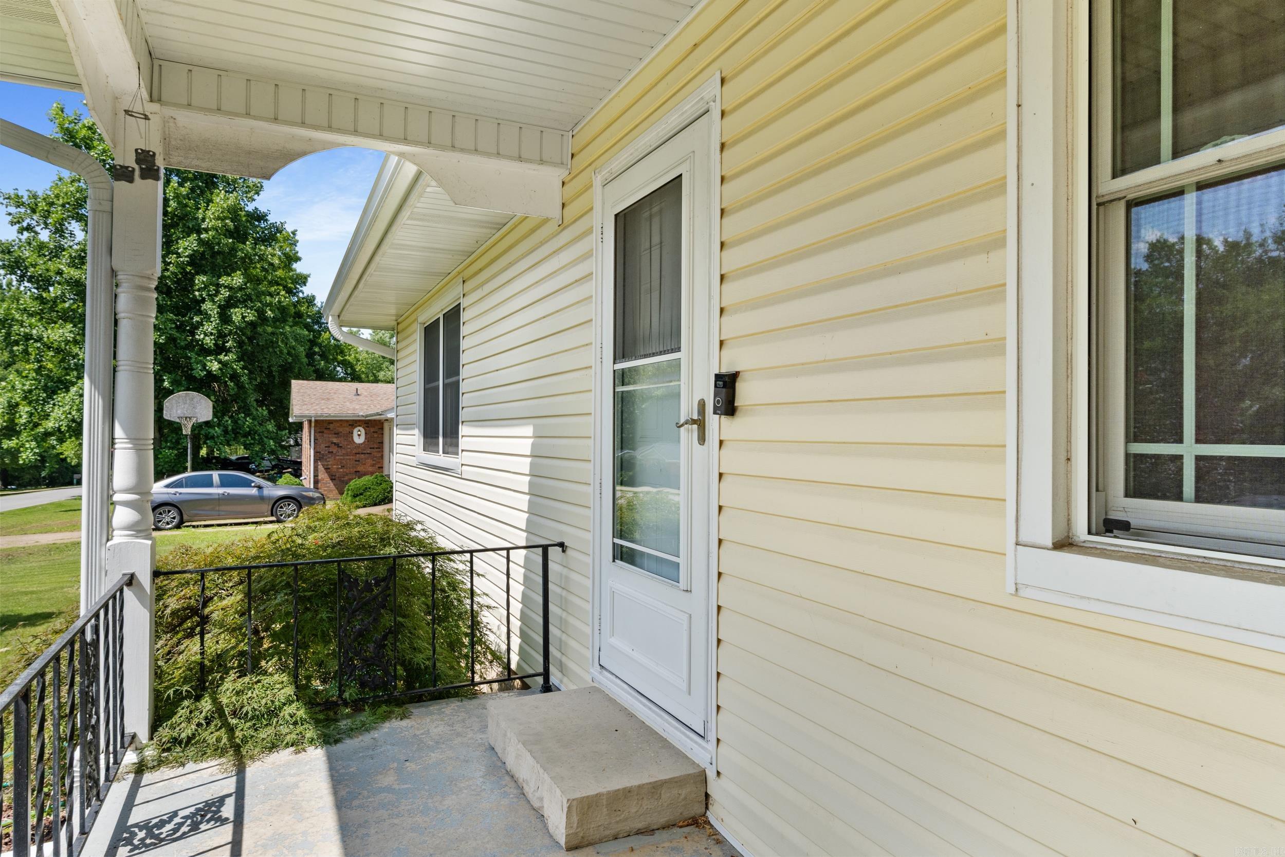 EAST SIDE FEW ACRES - Residential