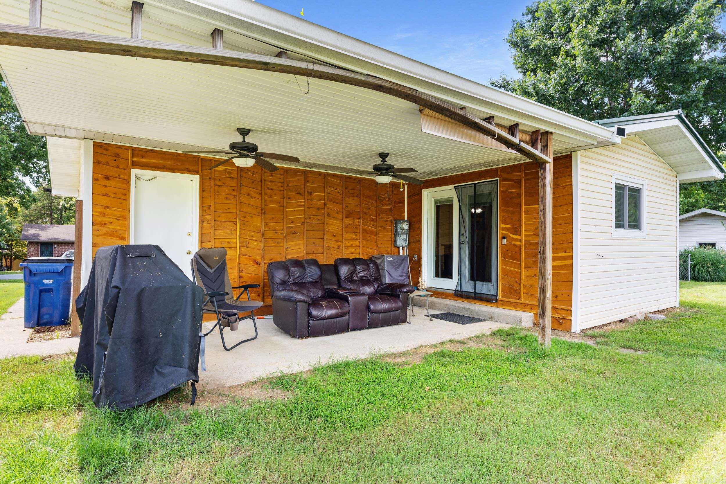 EAST SIDE FEW ACRES - Residential