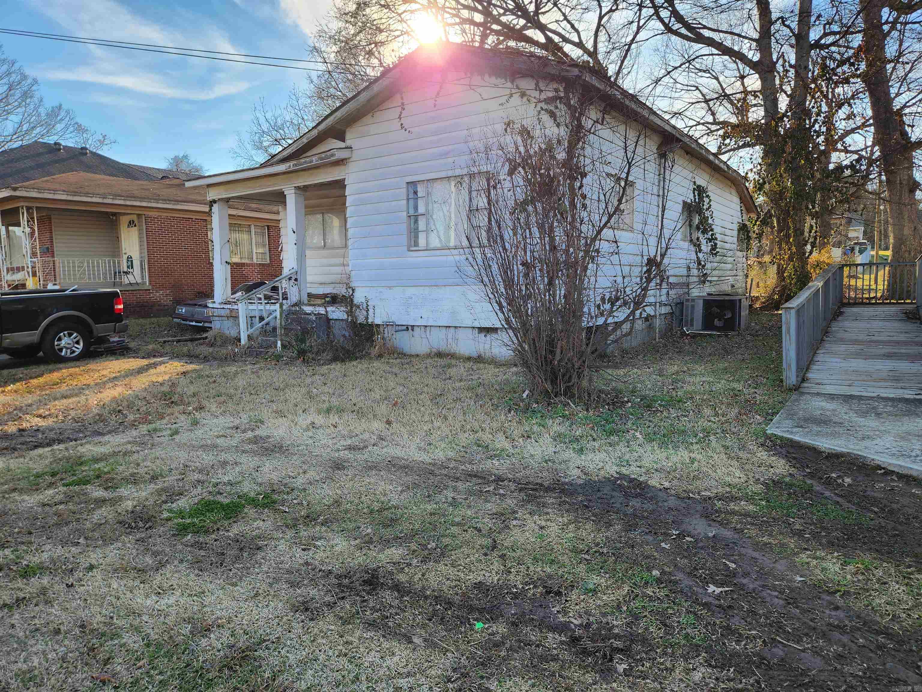 LIBERTY HILL - Residential