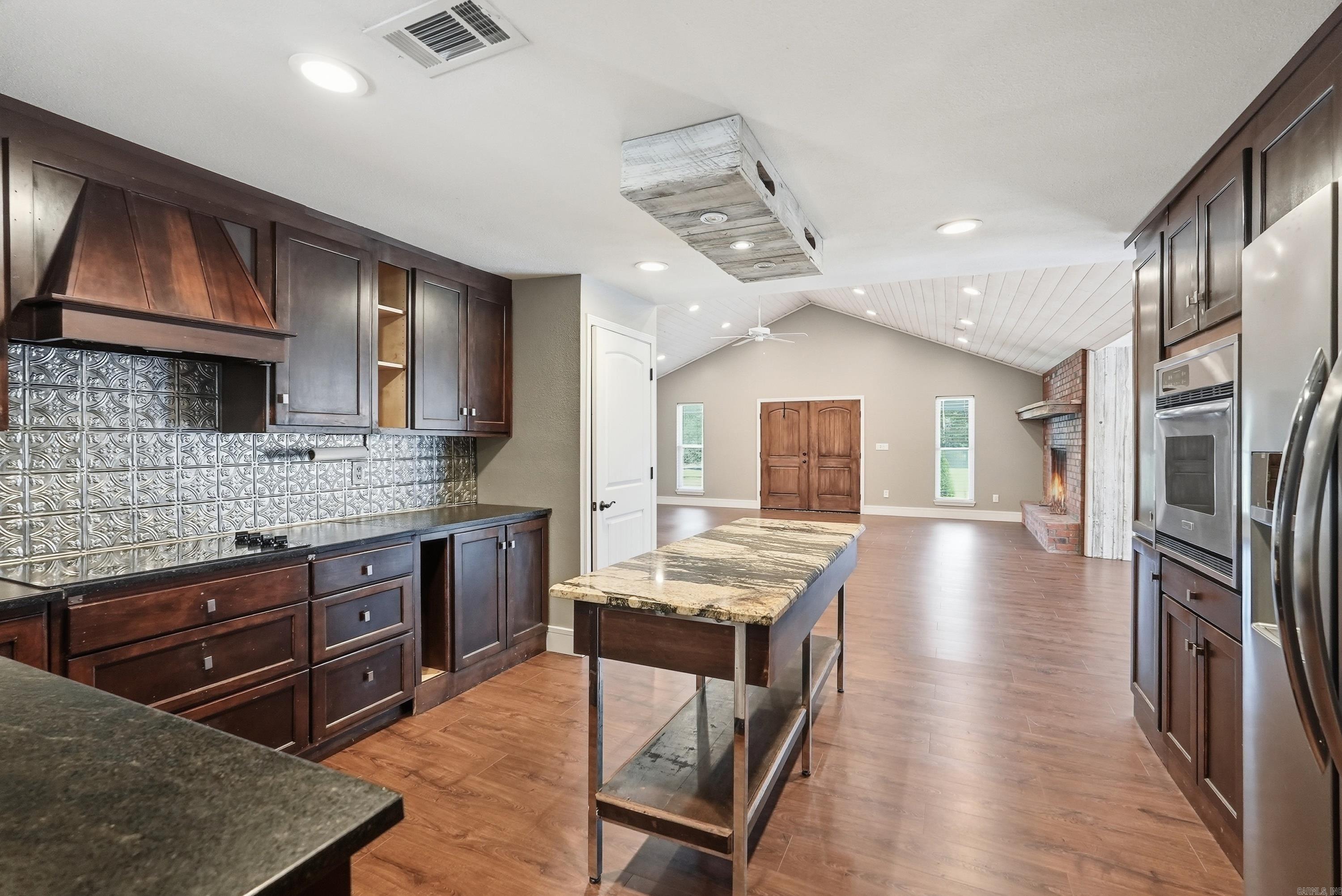 TWIN COVE ESTATES - Residential