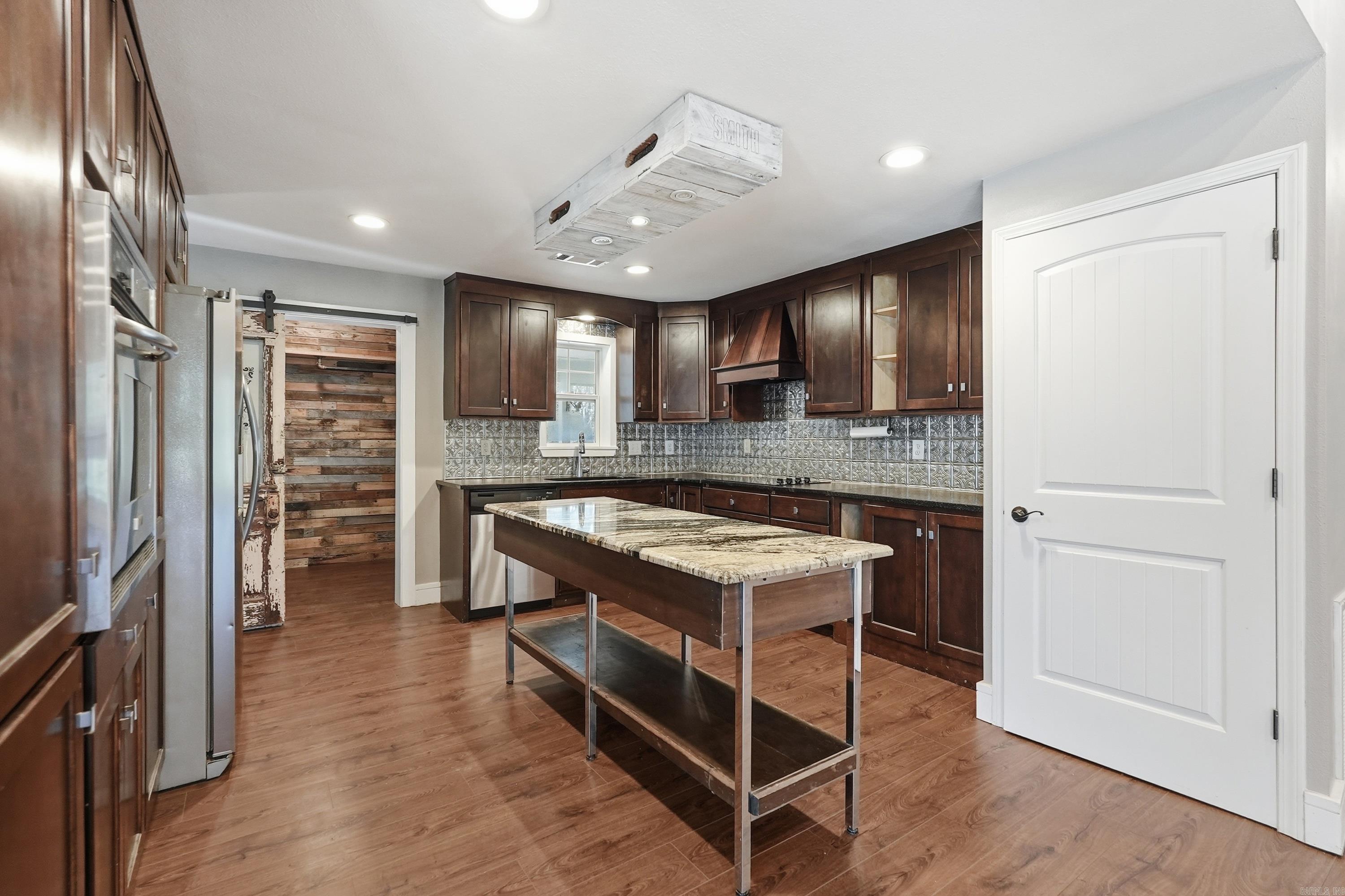 TWIN COVE ESTATES - Residential