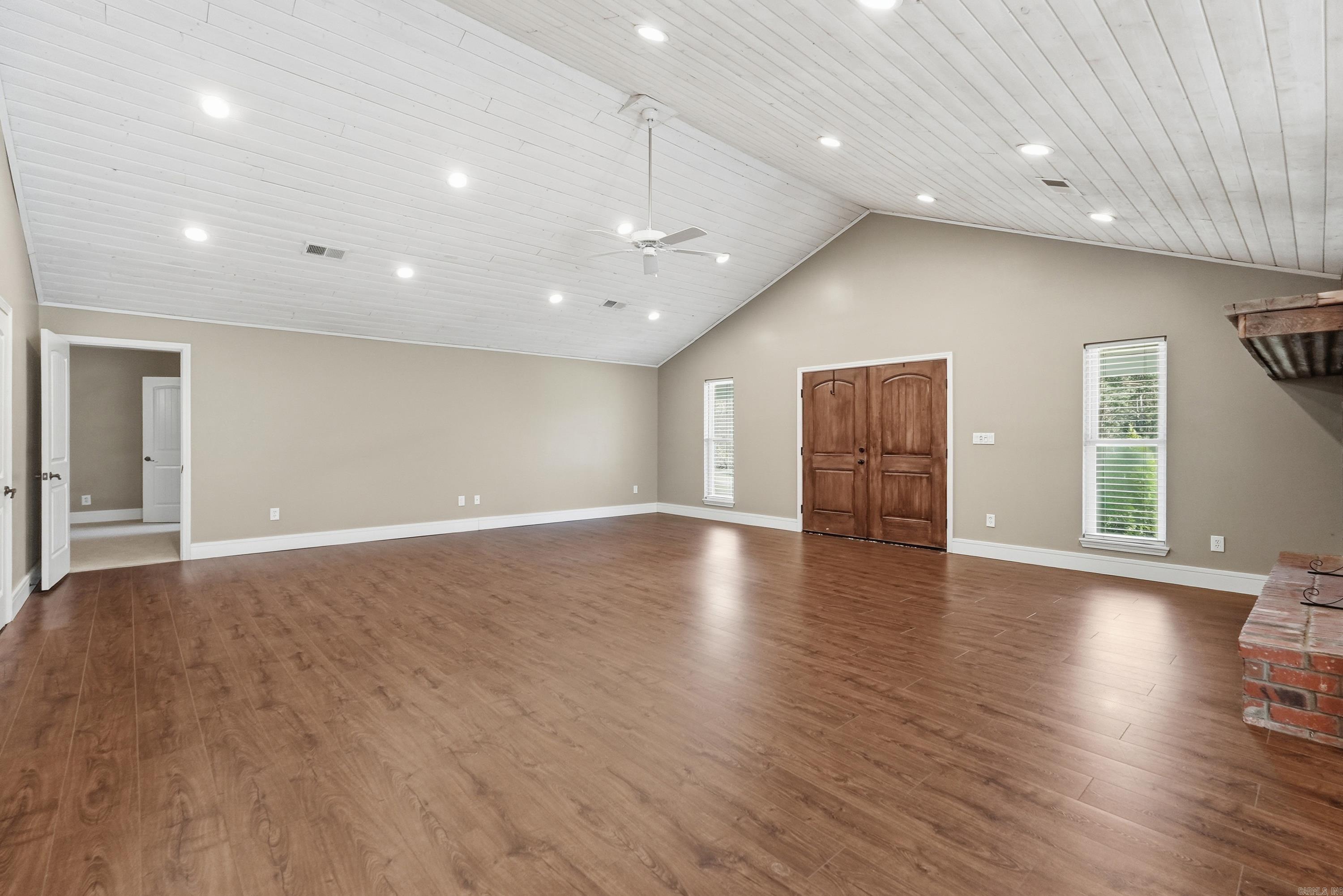 TWIN COVE ESTATES - Residential