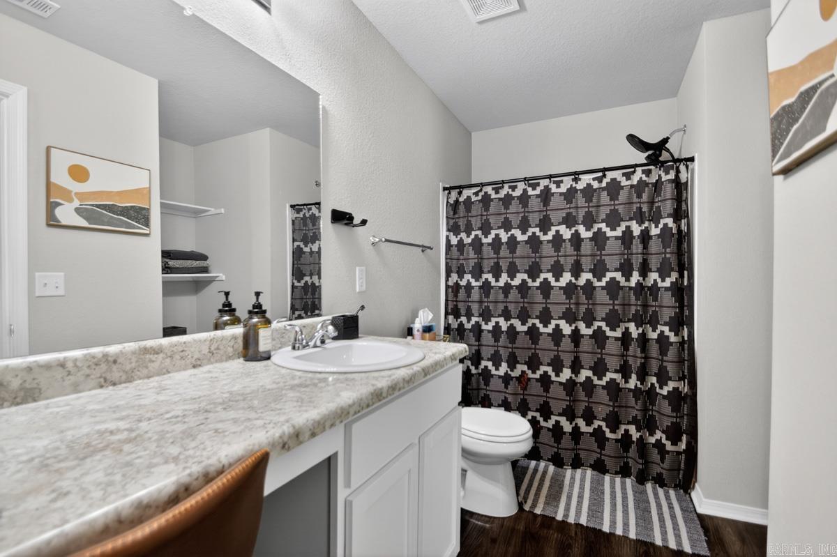AUBURN HILLS - Residential