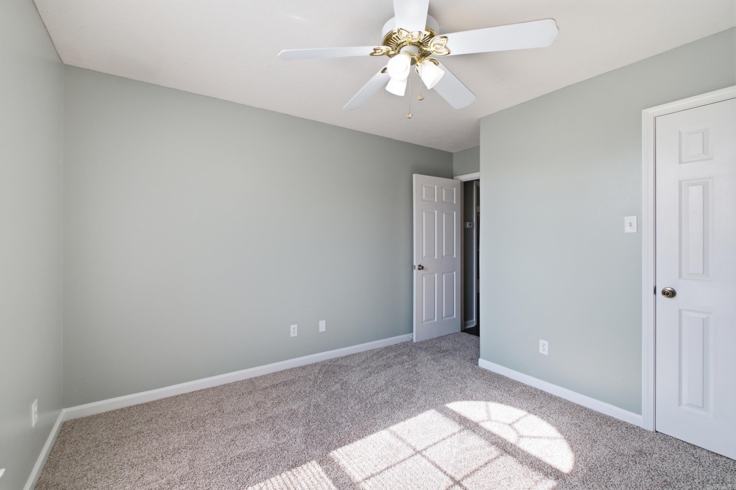 WOODBRIDGE - Residential